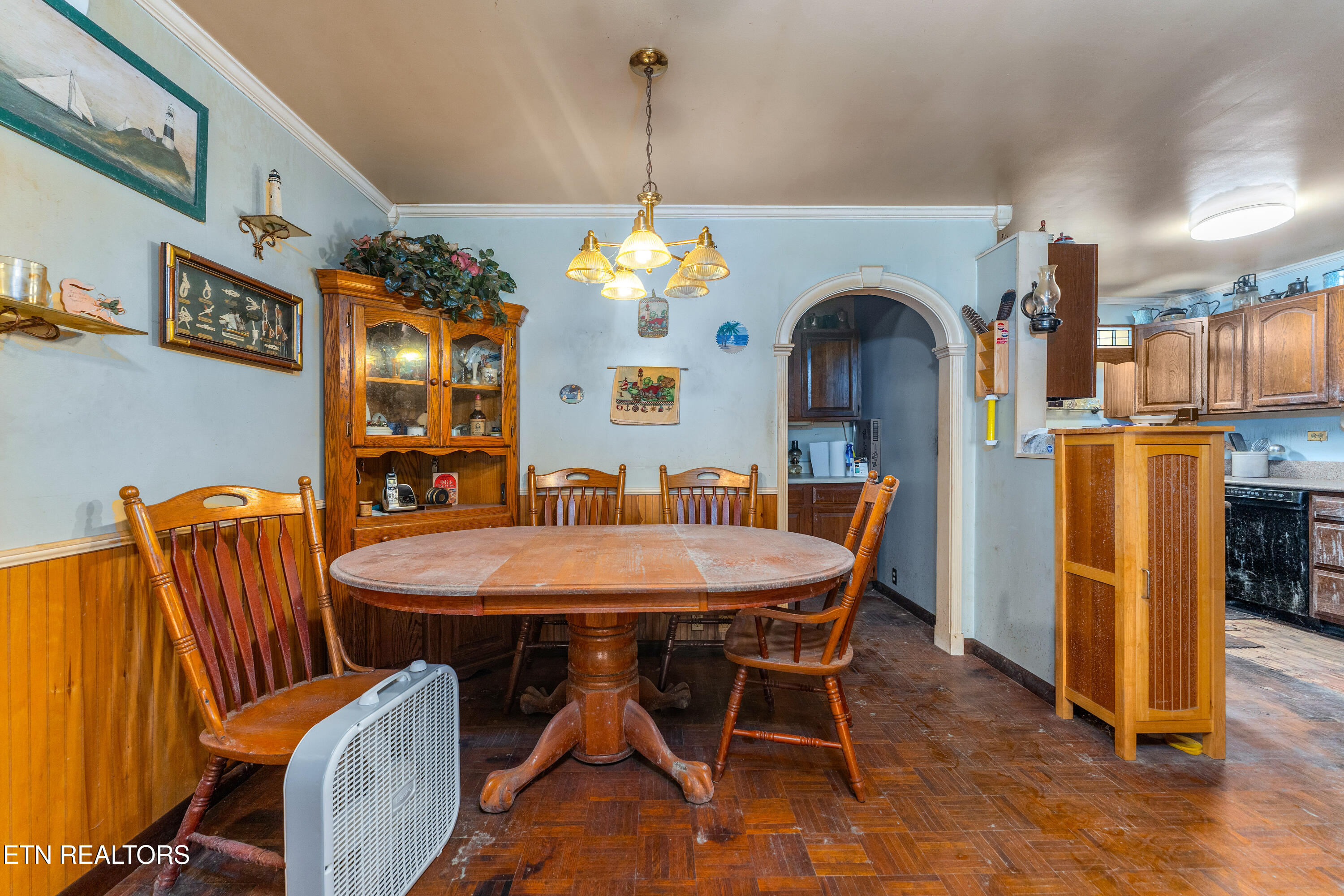 1688 E Wolf Valley Road Heiskell TN 37754
