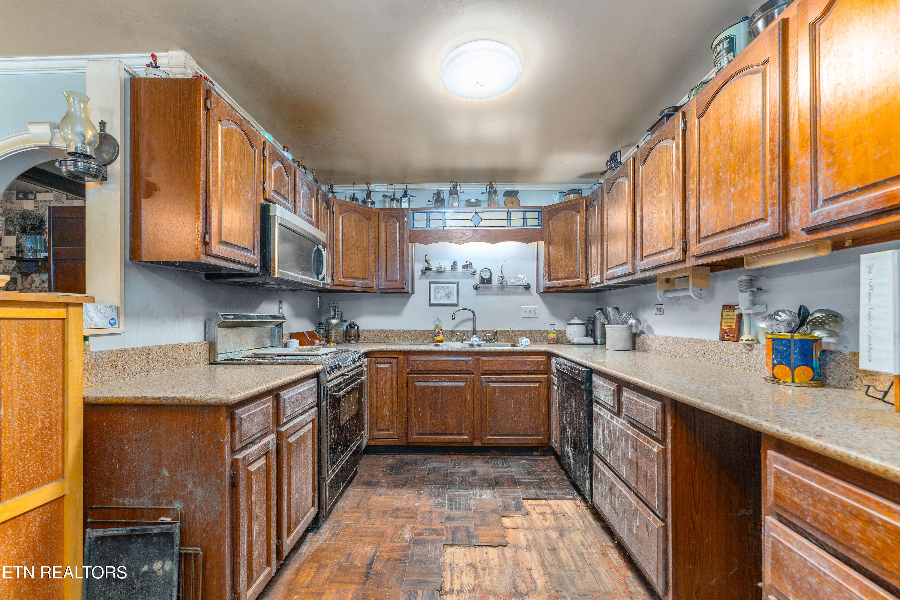 1688 E Wolf Valley Road Heiskell TN 37754