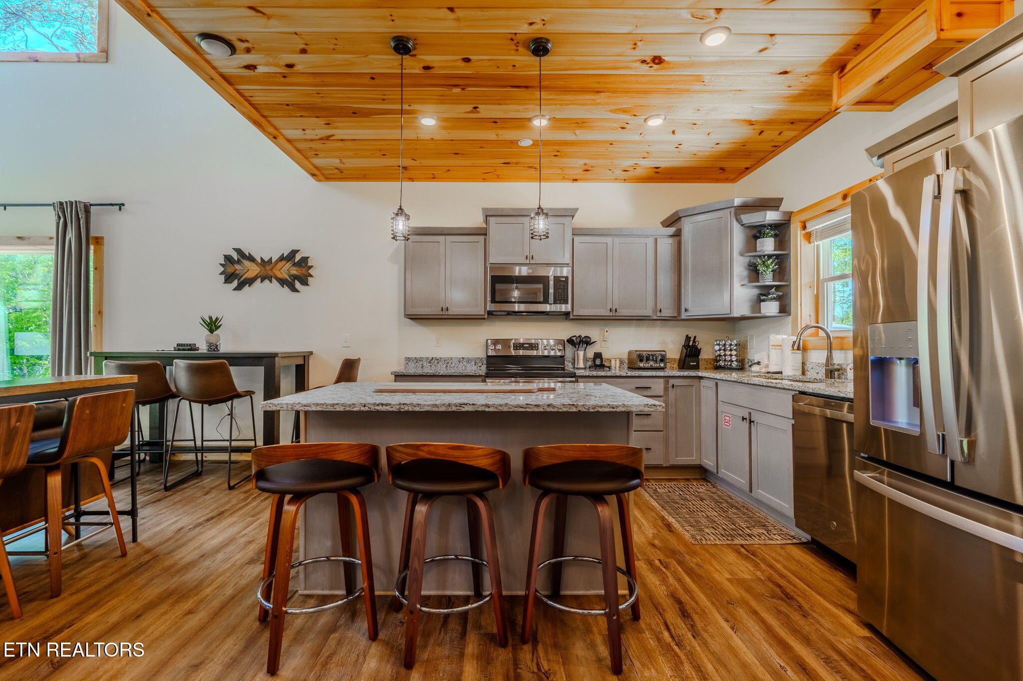 1130 Lee Cardwell Circle Pigeon Forge TN 37863