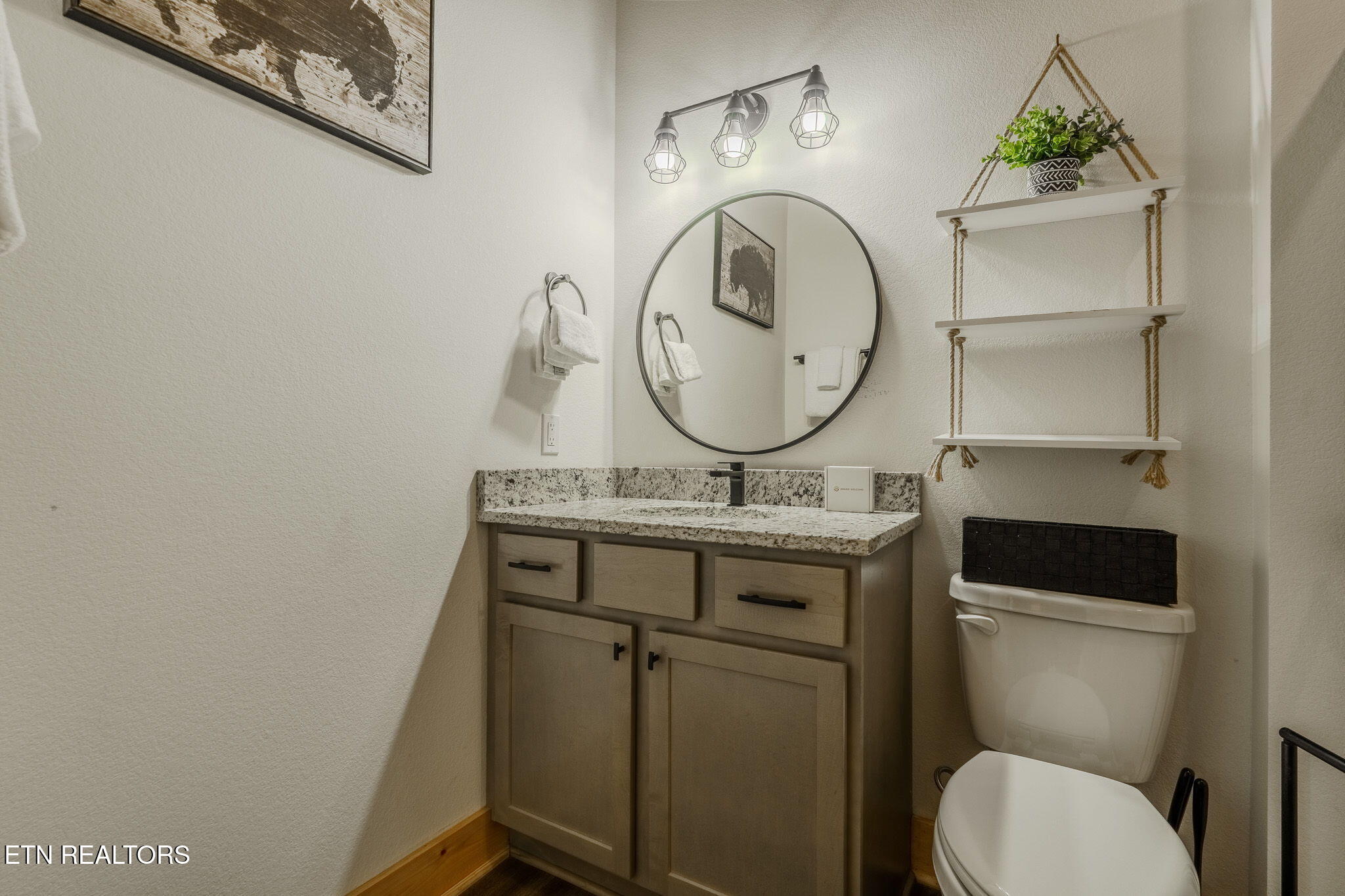 1130 Lee Cardwell Circle Pigeon Forge TN 37863