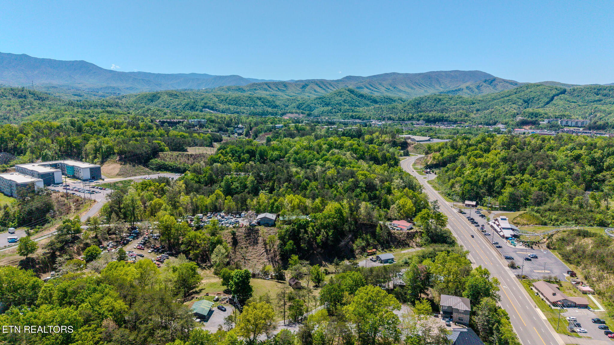 1130 Lee Cardwell Circle Pigeon Forge TN 37863