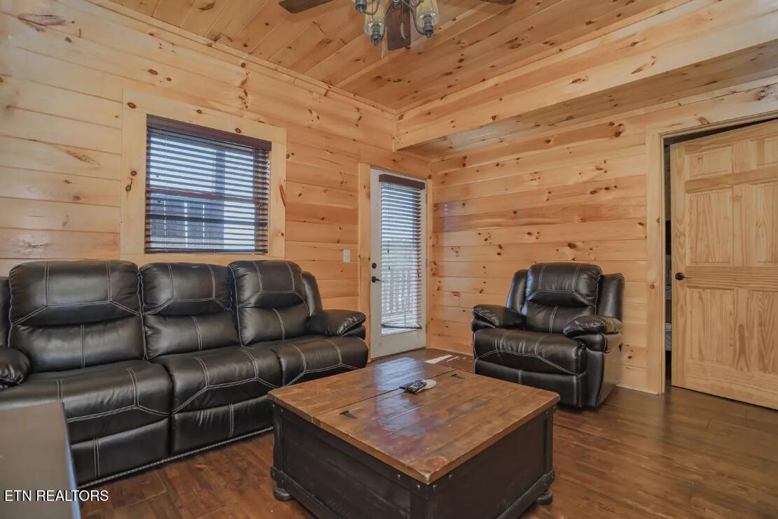 1571 Rainbow Ridge Road Sevierville TN 37862