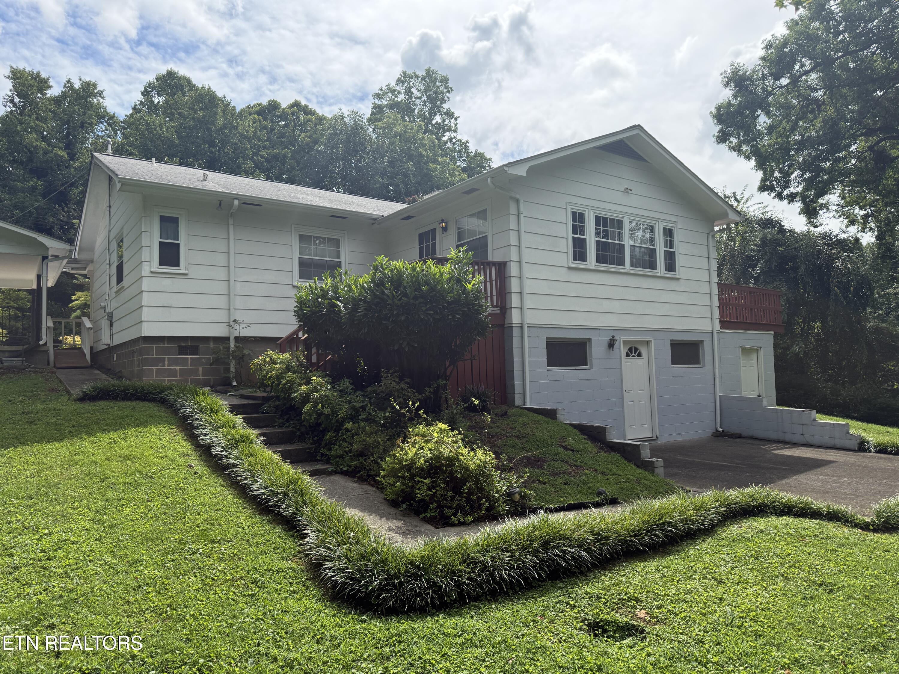104 Pleasant Road Oak Ridge TN 37830
