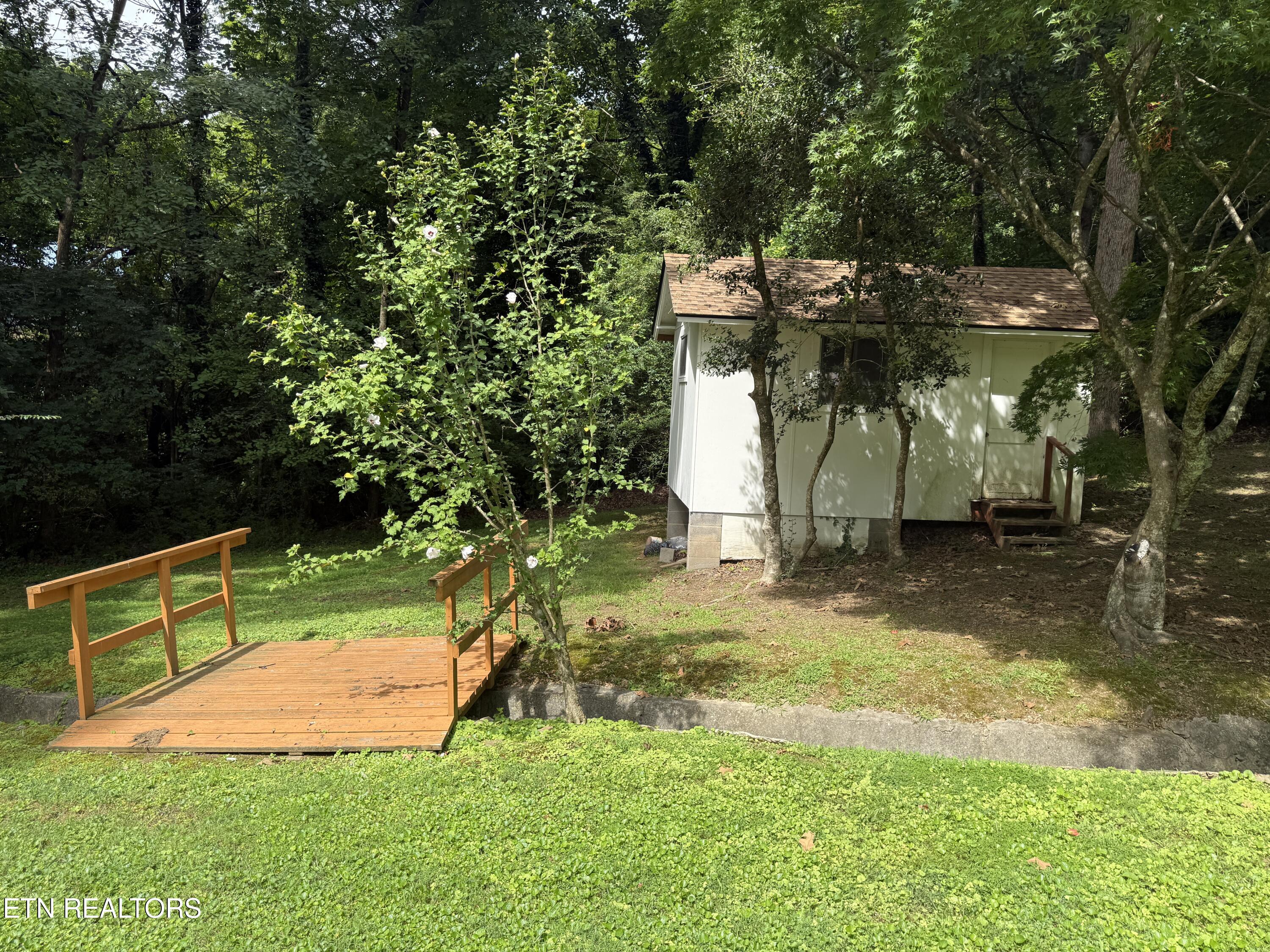 104 Pleasant Road Oak Ridge TN 37830