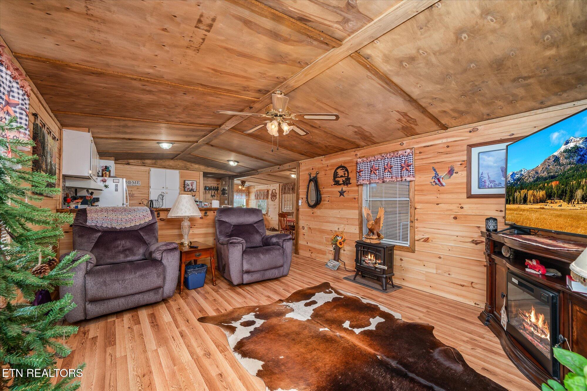 810 Mitchell Lane Jamestown TN 38556