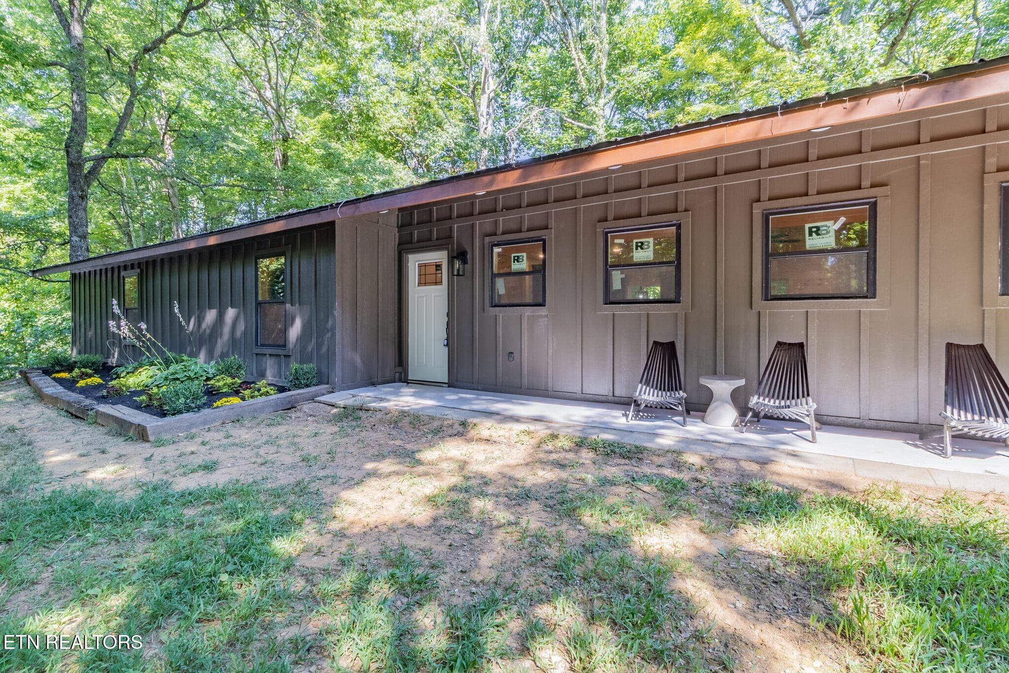 927 Carvers Lane Sevierville TN 37876