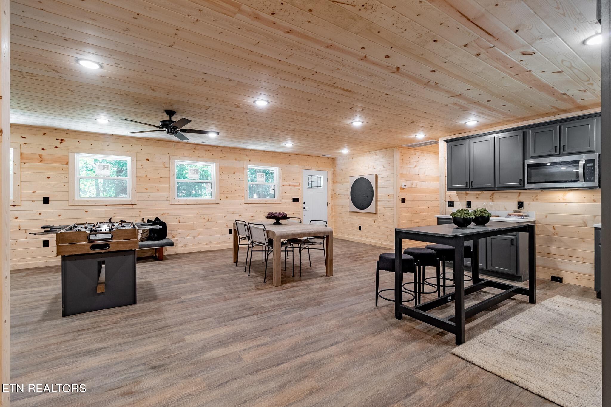 927 Carvers Lane Sevierville TN 37876