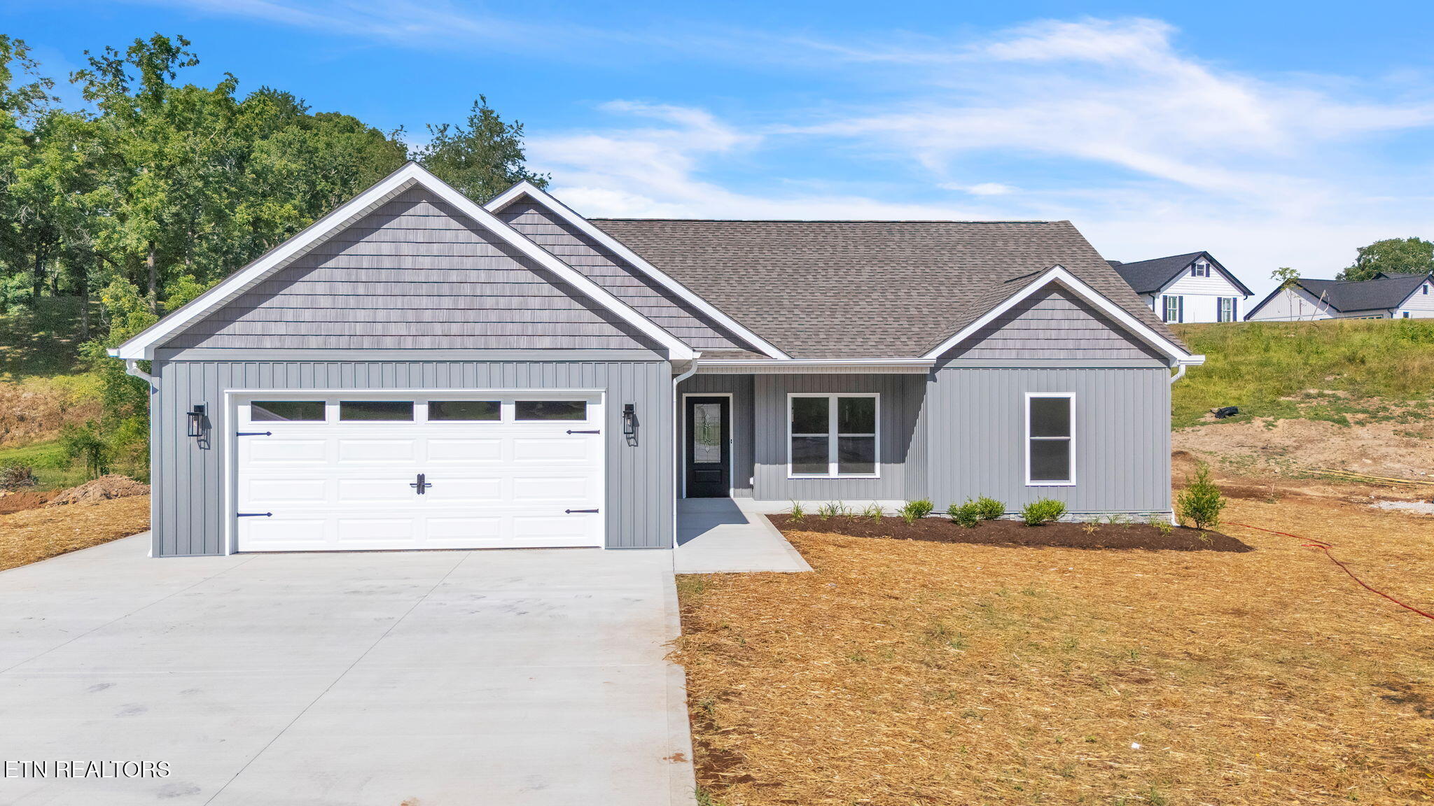 390 Hillvale Road Clinton TN 37716