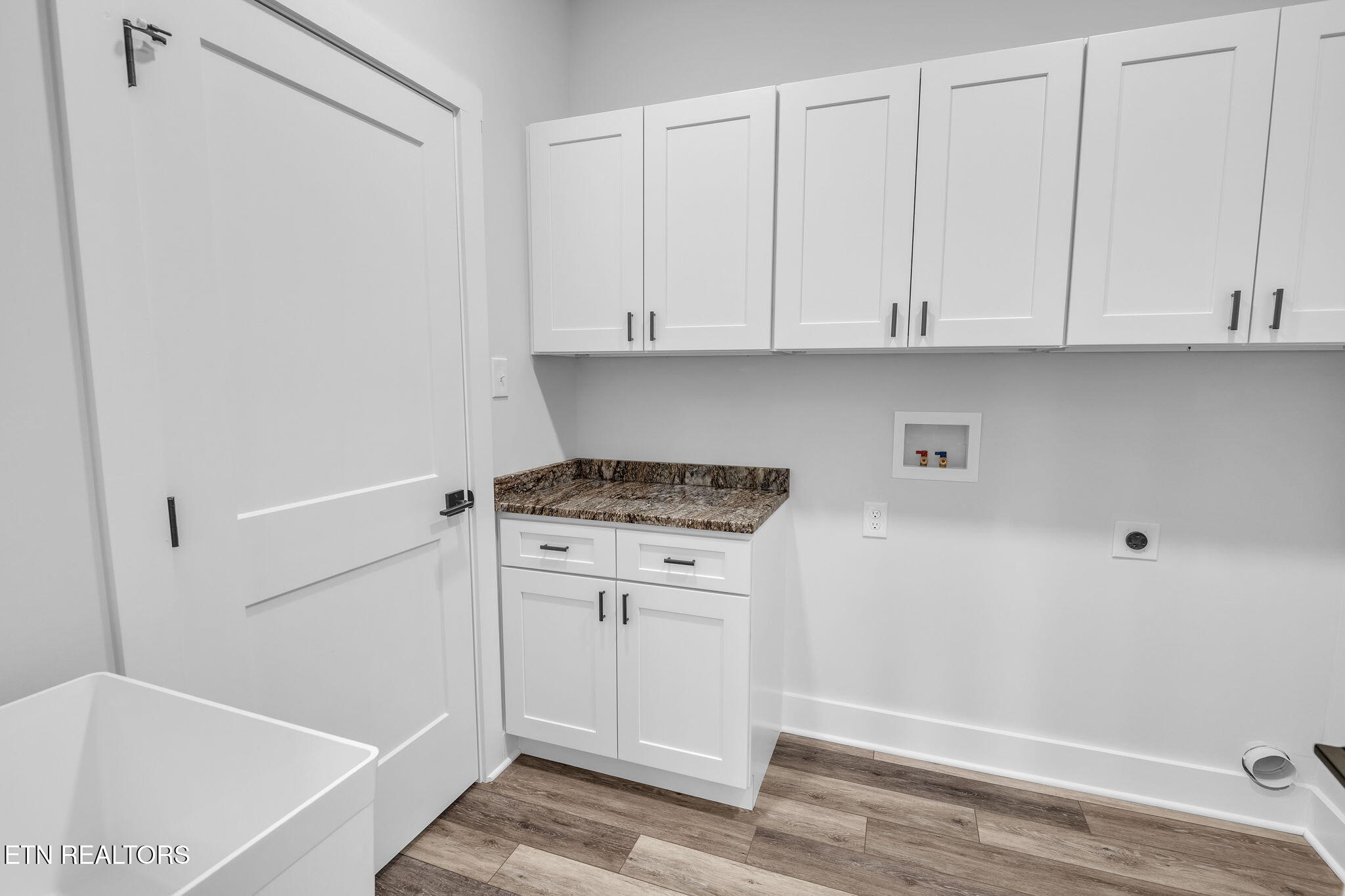 390 Hillvale Road Clinton TN 37716