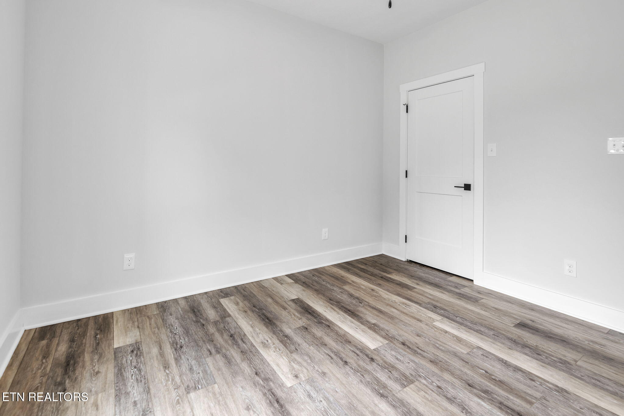 390 Hillvale Road Clinton TN 37716