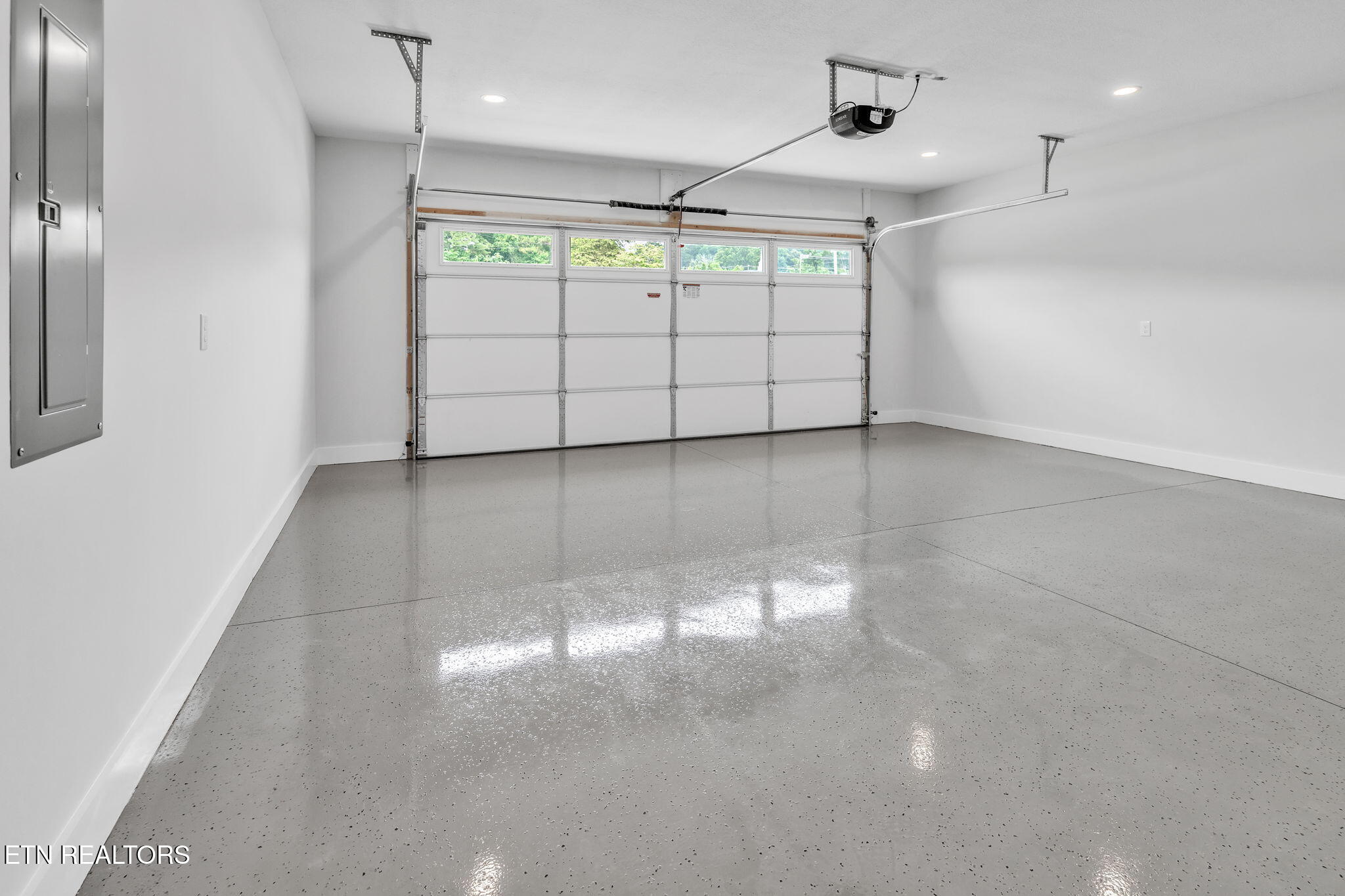 390 Hillvale Road Clinton TN 37716