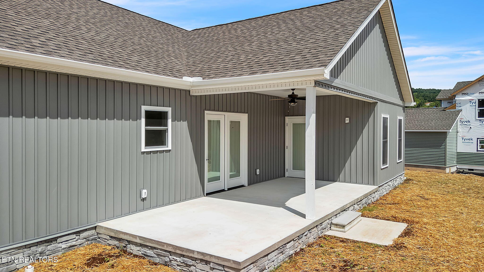 390 Hillvale Road Clinton TN 37716