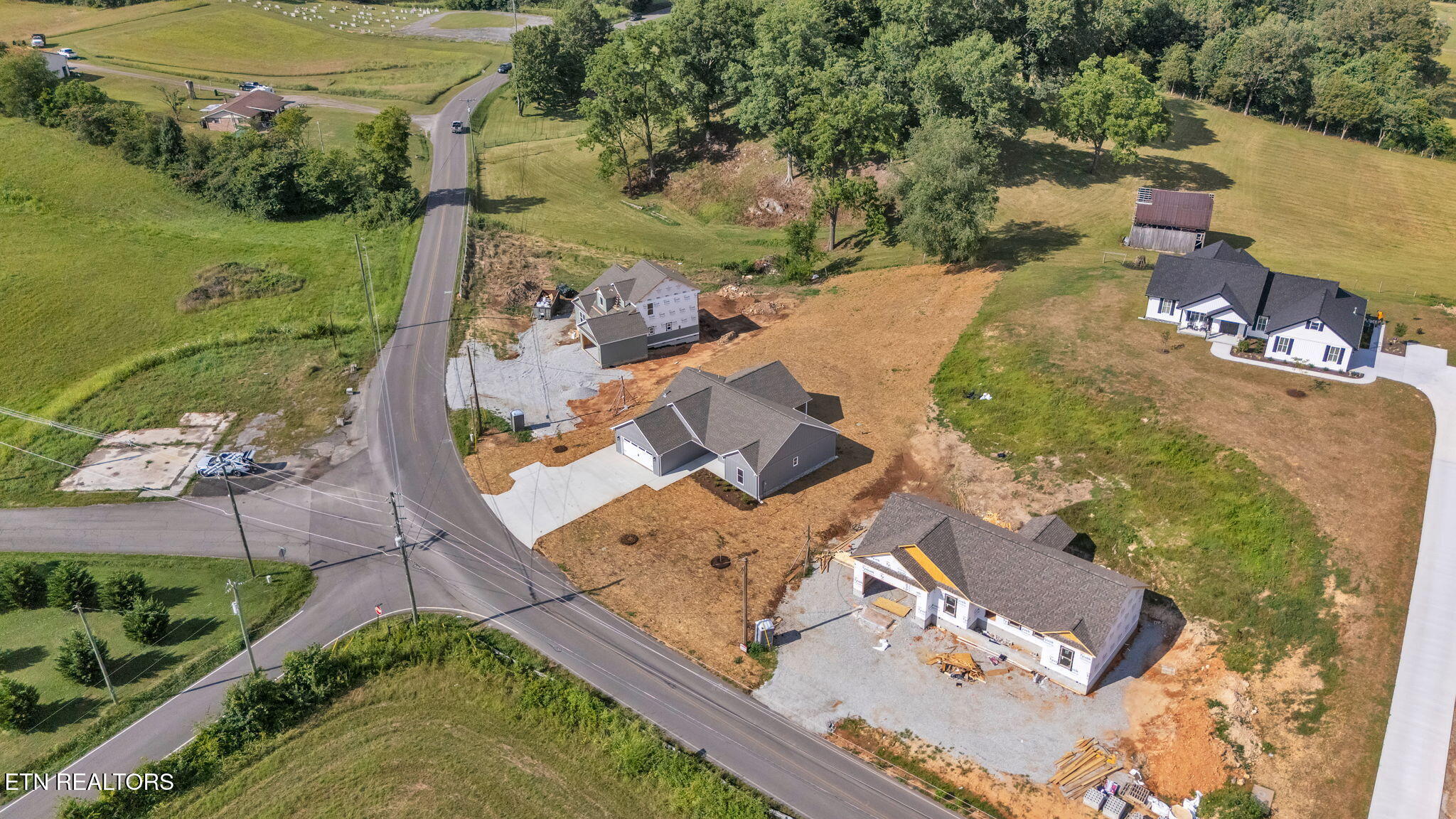 390 Hillvale Road Clinton TN 37716