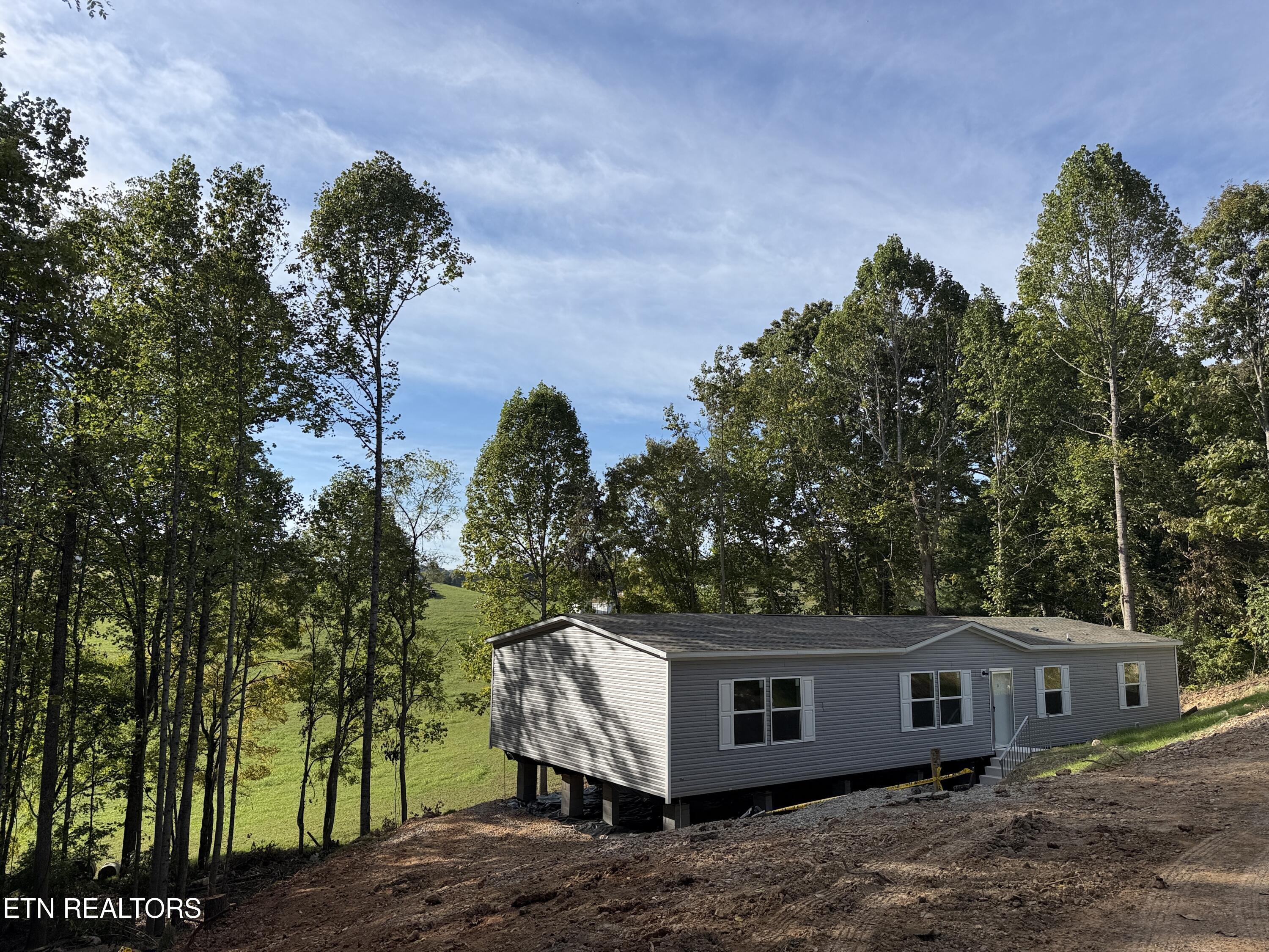 128 Whitaker Lane Tazewell TN 37879