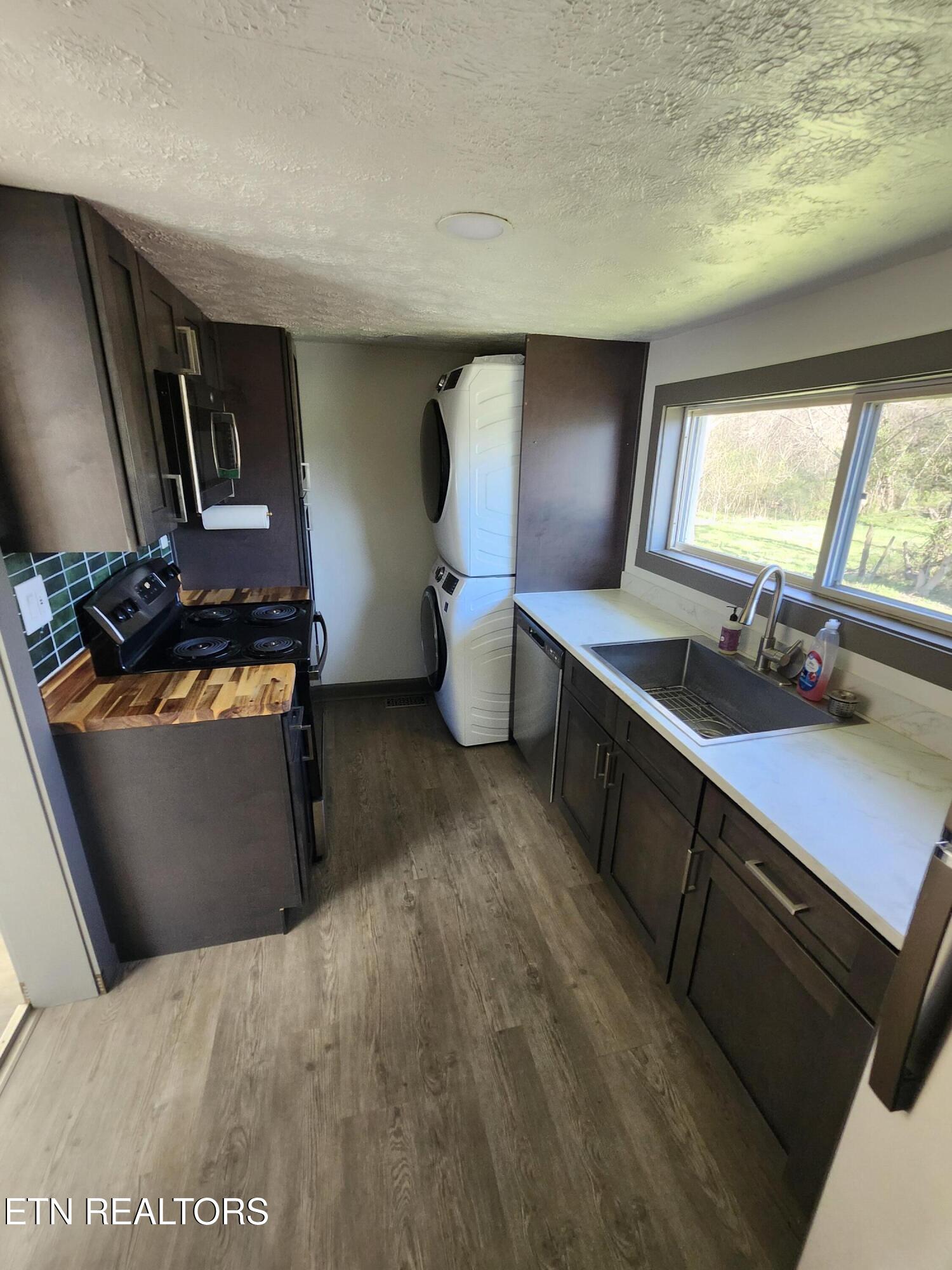 612 W Strang Street Rockwood TN 37854