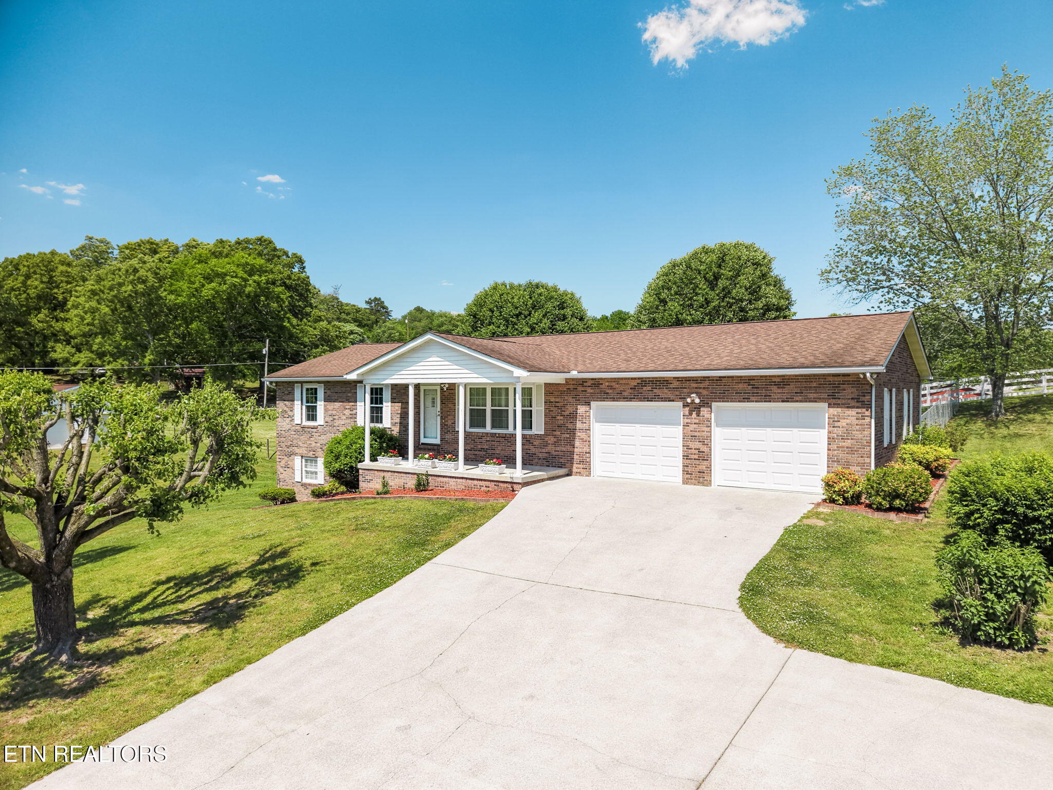 415 Lawnville Road Kingston TN 37763