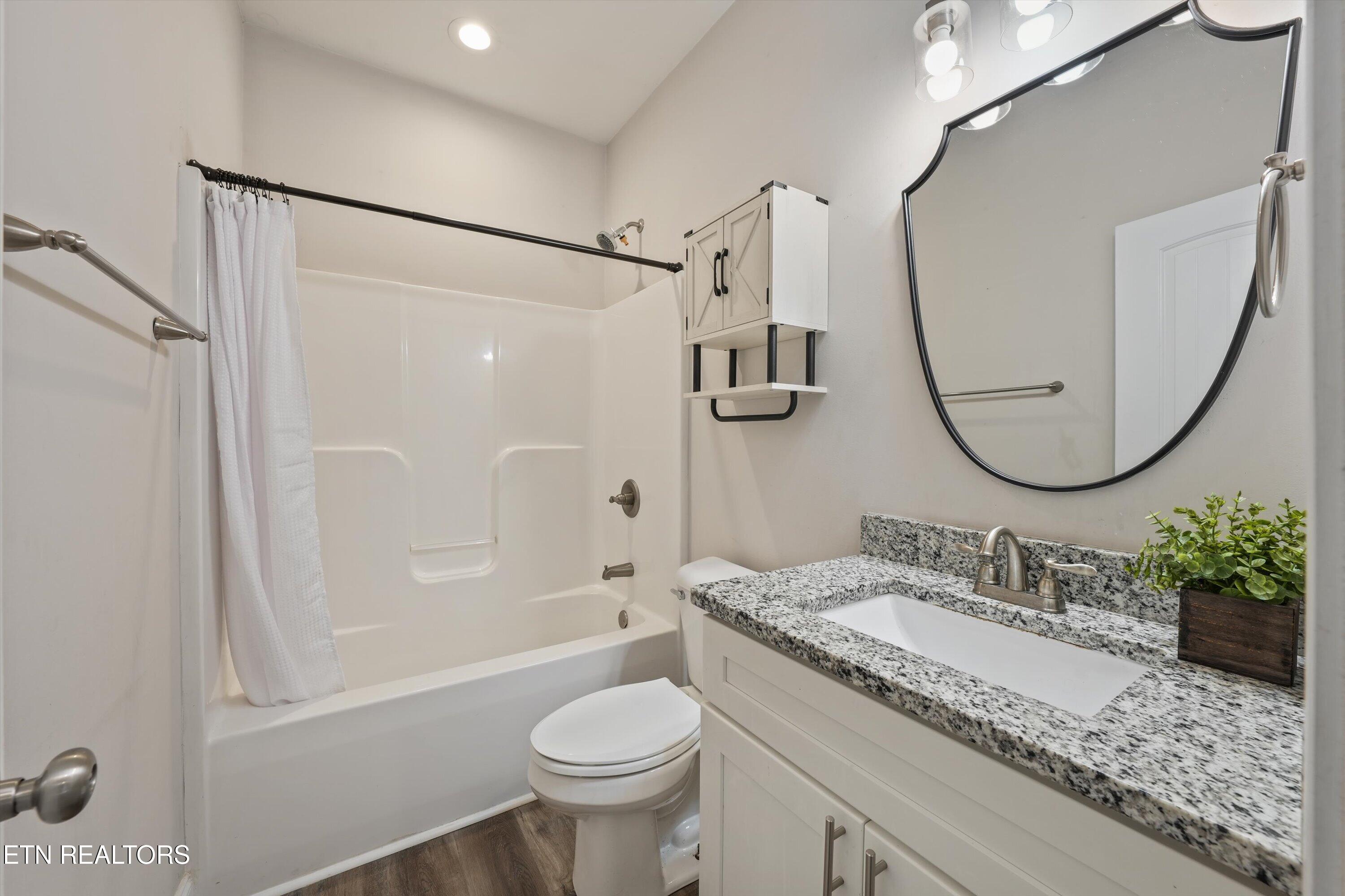 556 Greystoke Lane Knoxville TN 37912