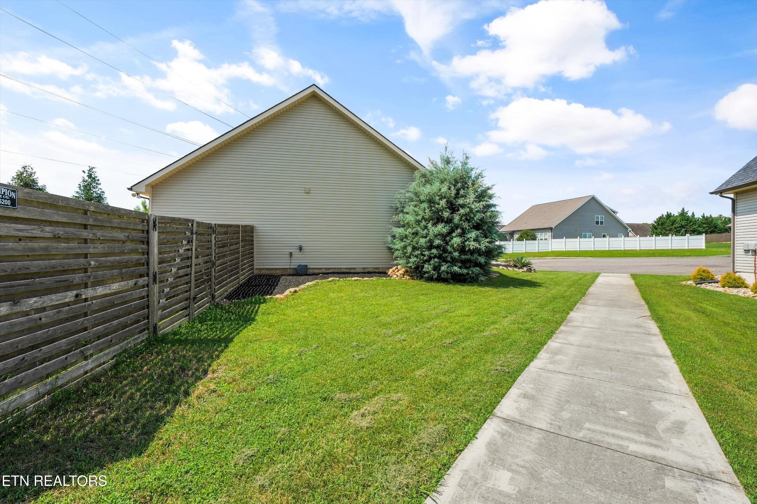 556 Greystoke Lane Knoxville TN 37912