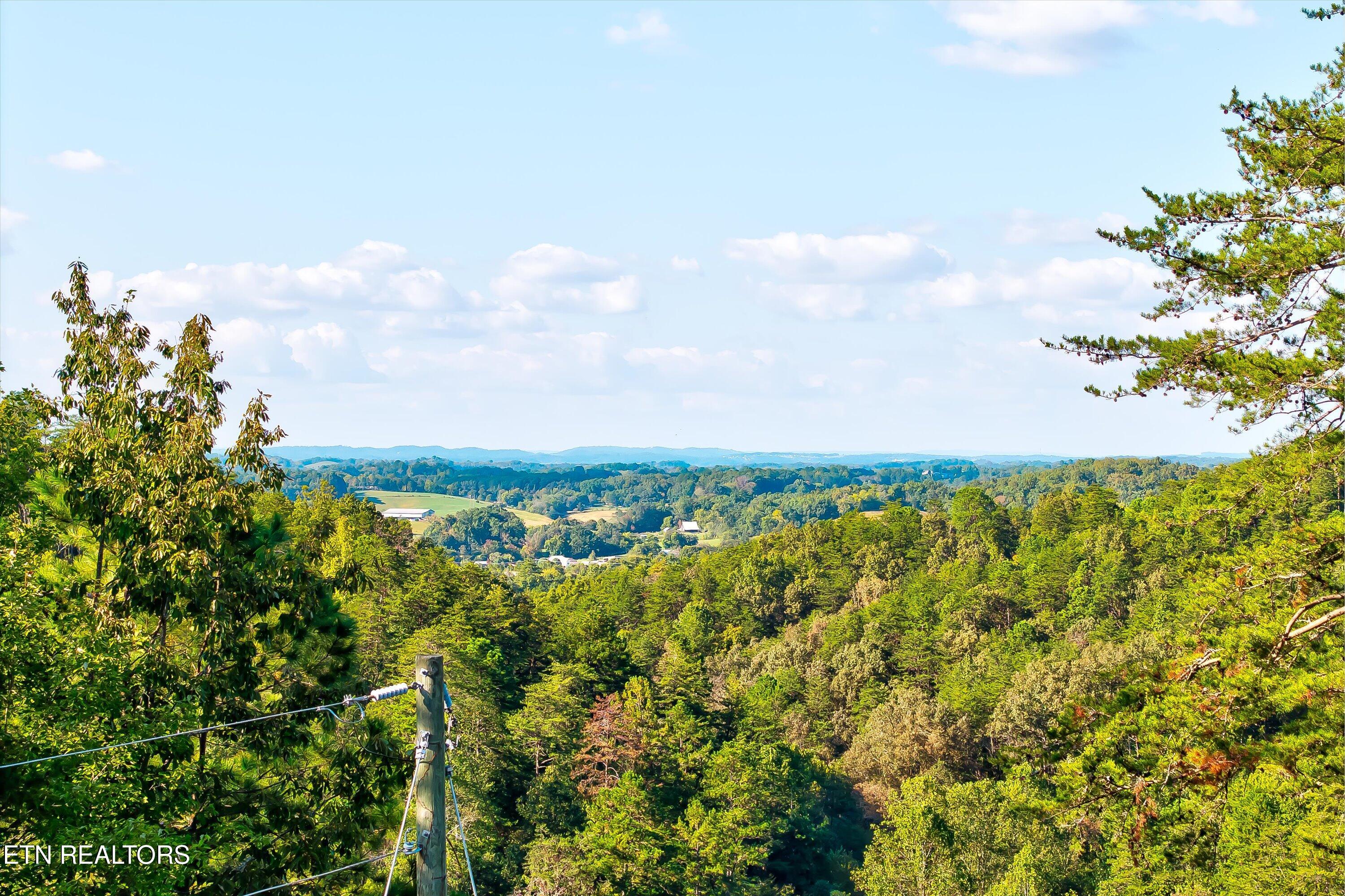 2462 Dogwood Loop Drive Sevierville TN 37876