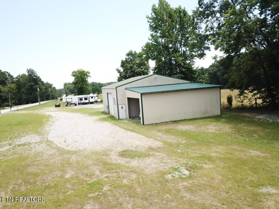 6845 Wassom Memorial Highway Grandview TN 37337