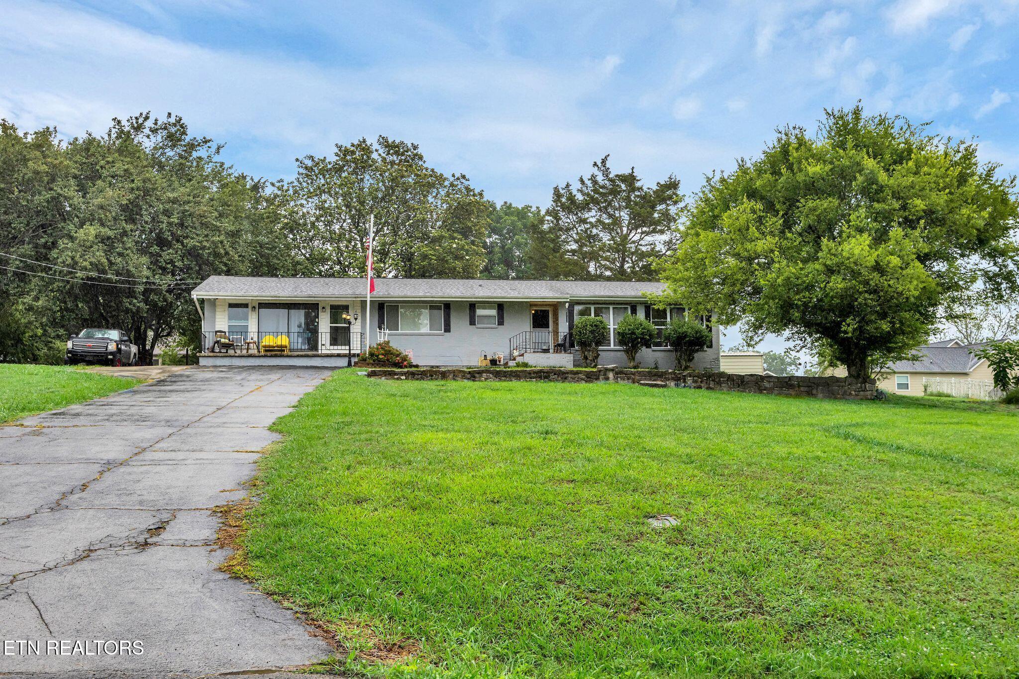 2143 S Shore Acres Road Soddy-daisy TN 37379