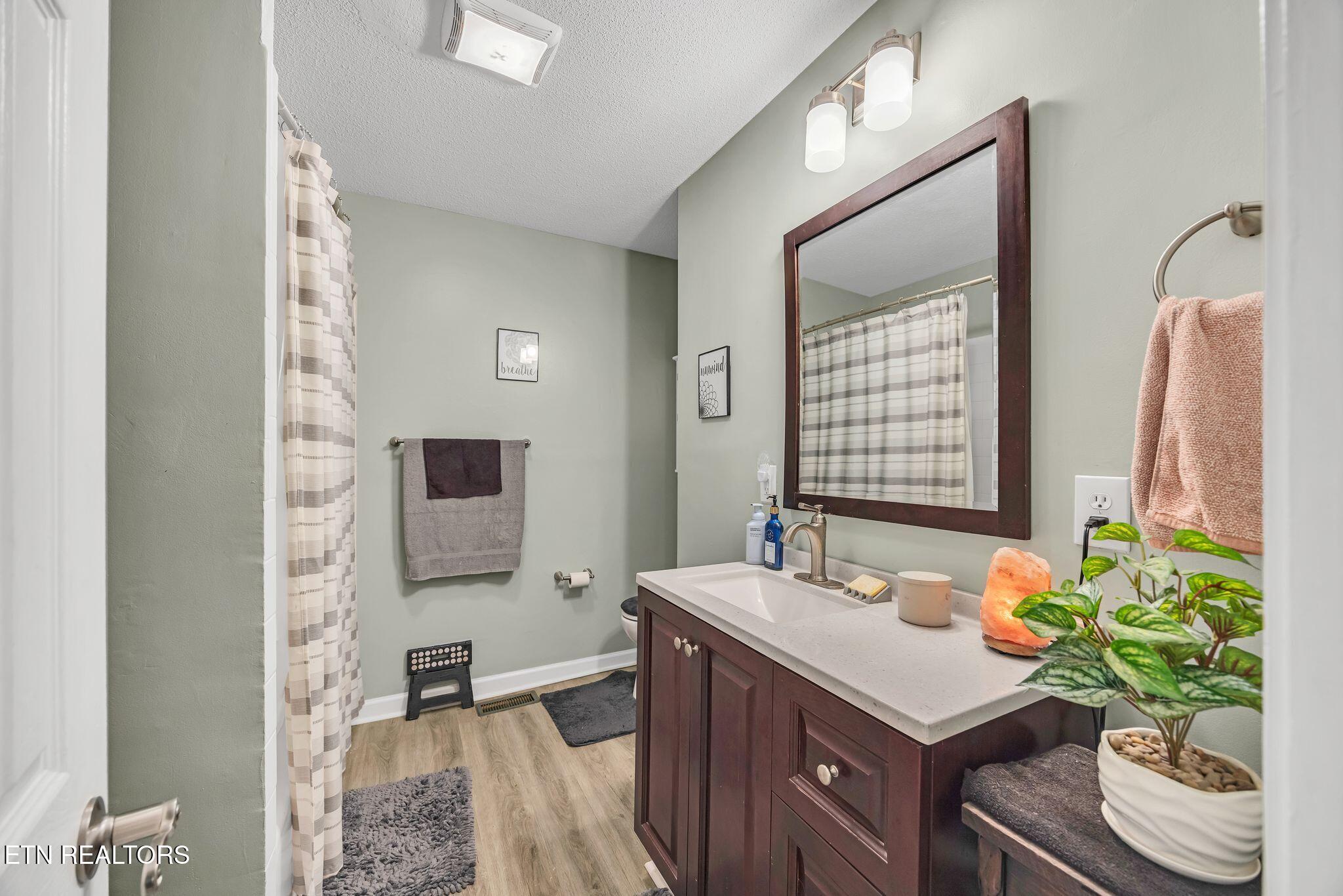 2143 S Shore Acres Road Soddy-daisy TN 37379