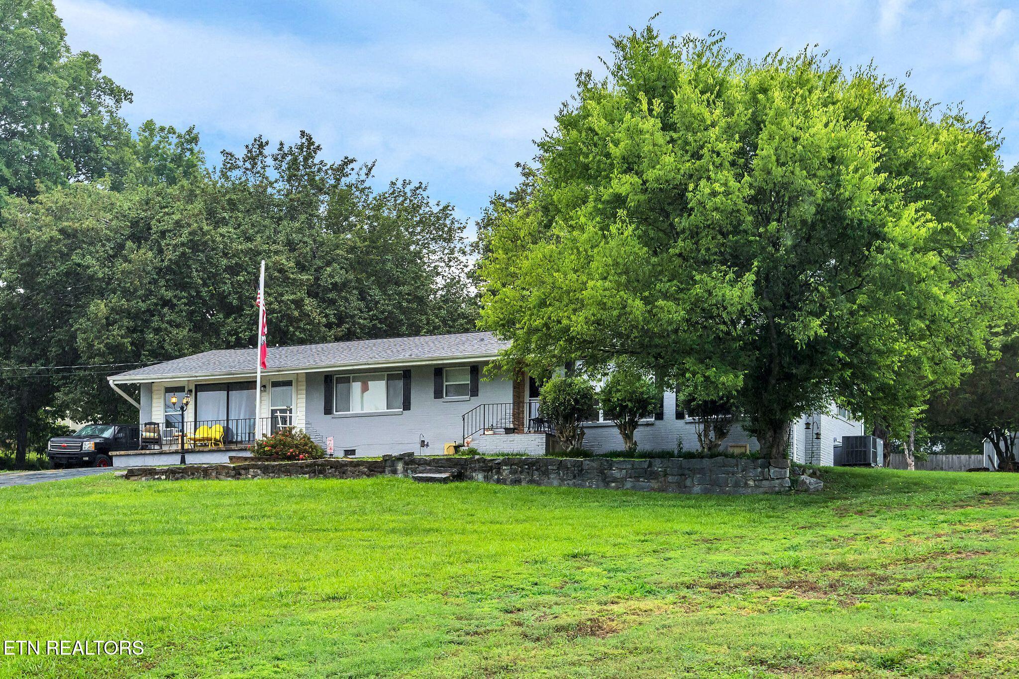 2143 S Shore Acres Road Soddy-daisy TN 37379
