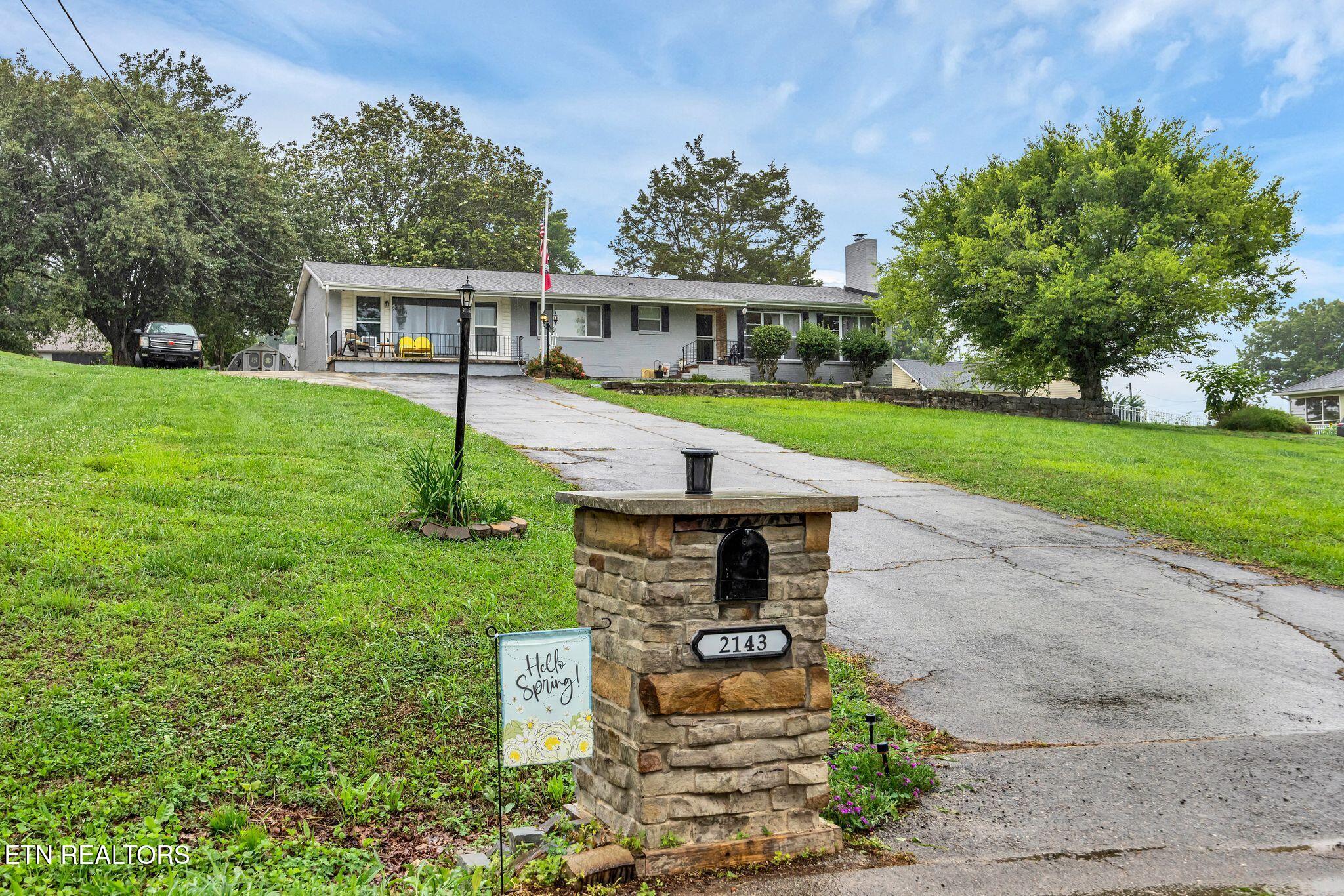 2143 S Shore Acres Road Soddy-daisy TN 37379