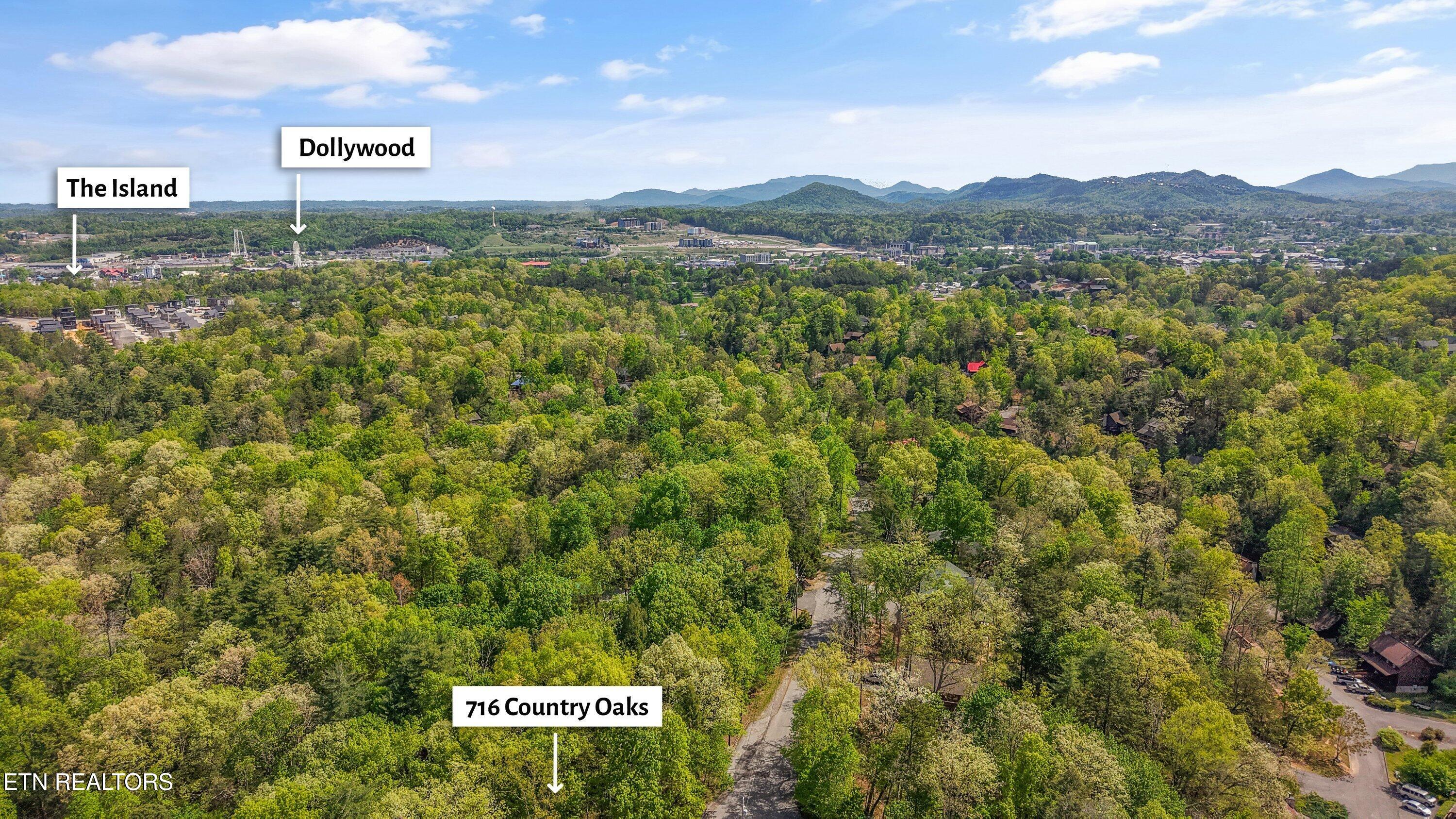 716 Country Oaks Drive Pigeon Forge TN 37863