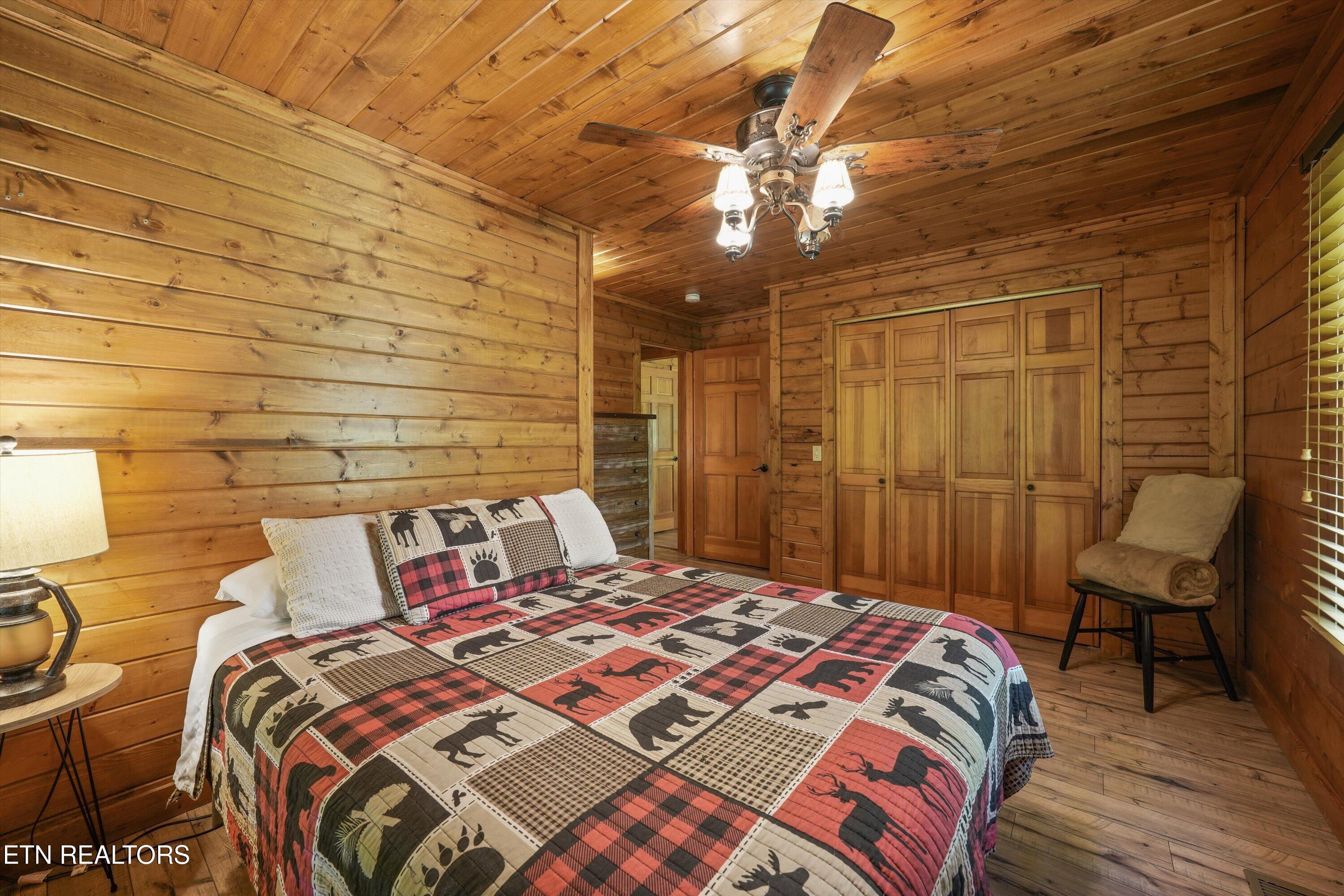 716 Country Oaks Drive Pigeon Forge TN 37863
