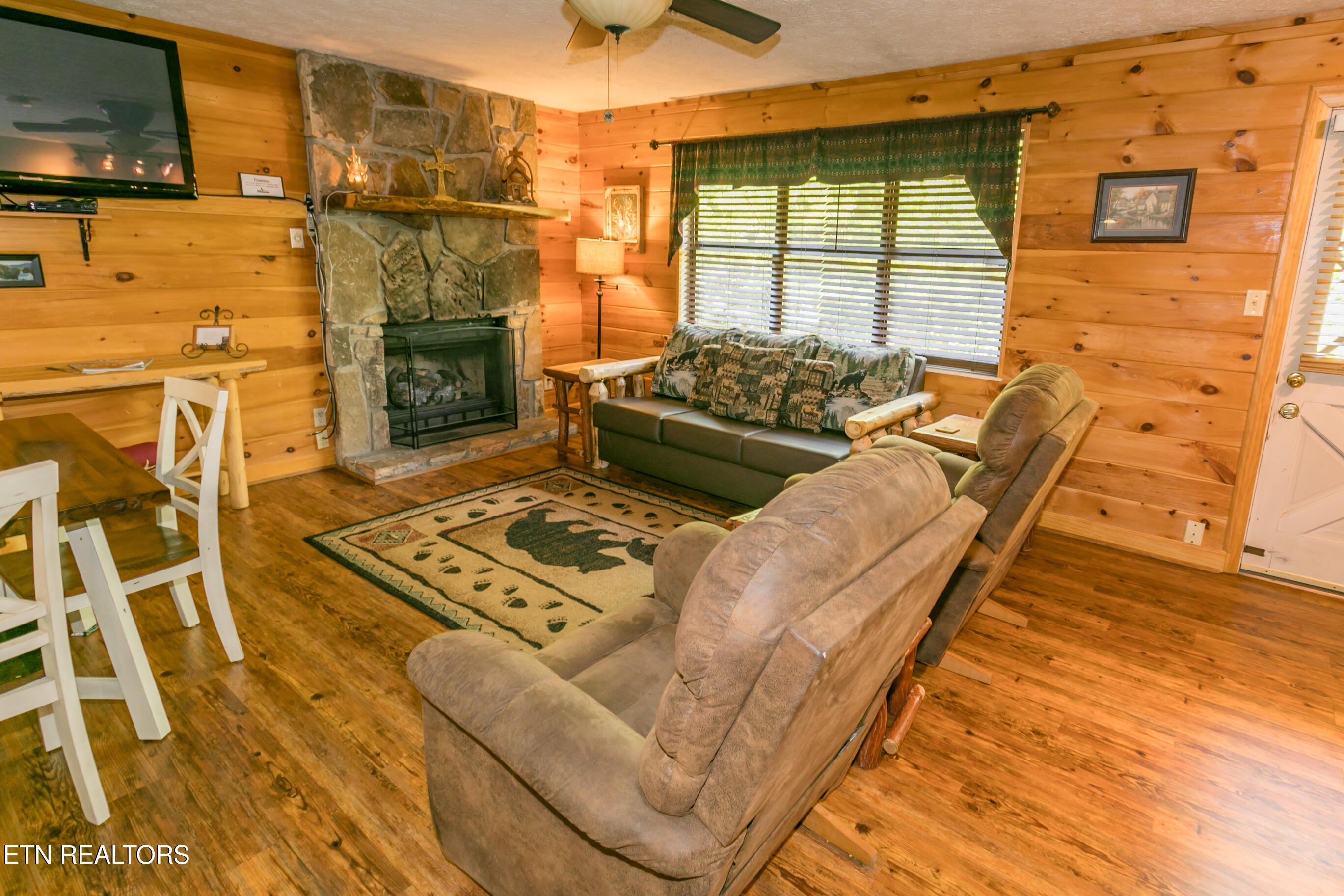 853 Lloyd Huskey Road Pigeon Forge TN 37863