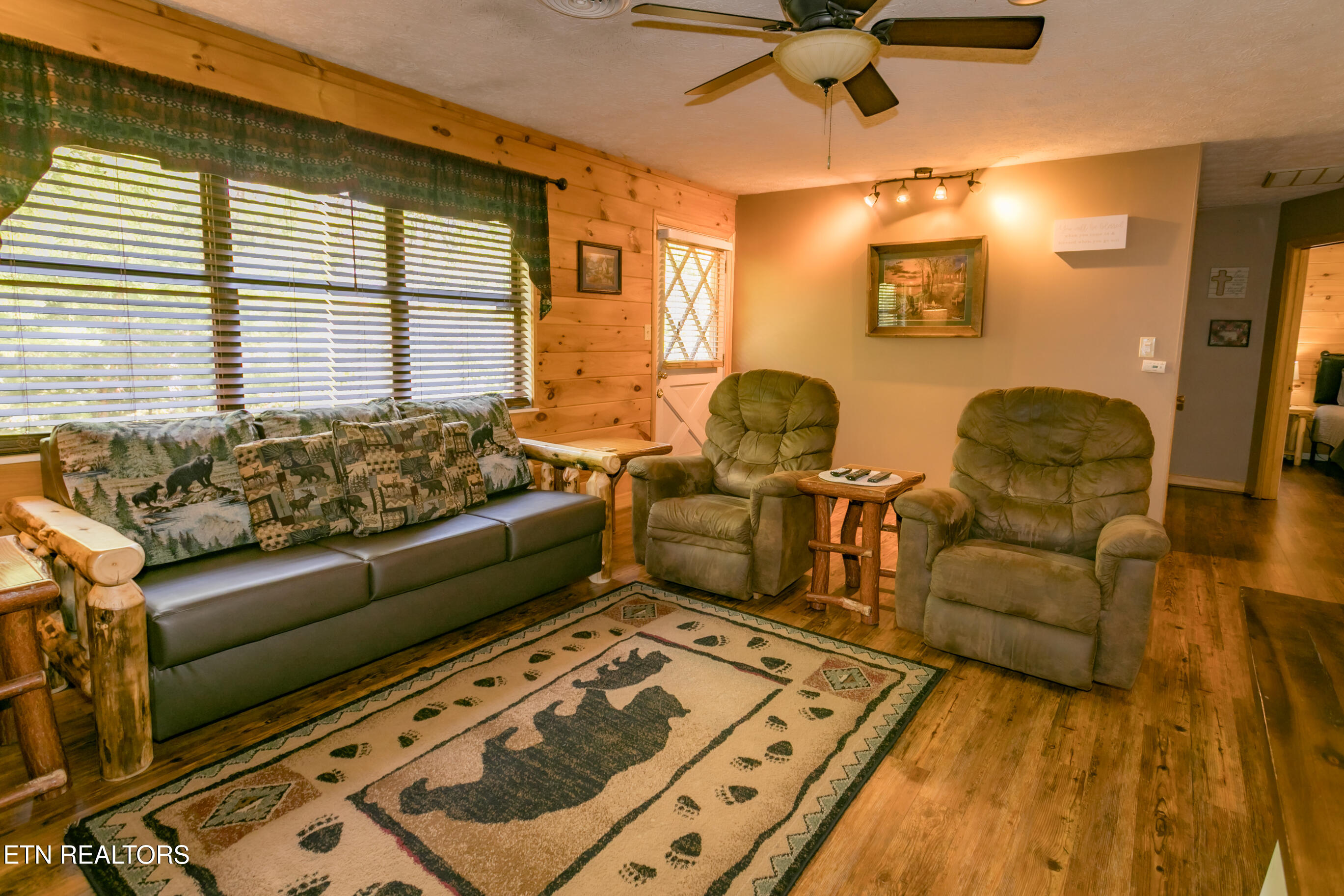 853 Lloyd Huskey Road Pigeon Forge TN 37863