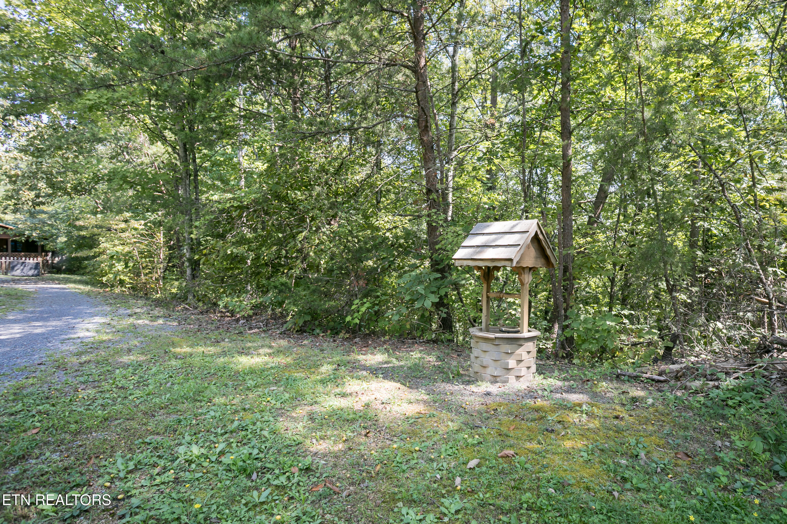 853 Lloyd Huskey Road Pigeon Forge TN 37863