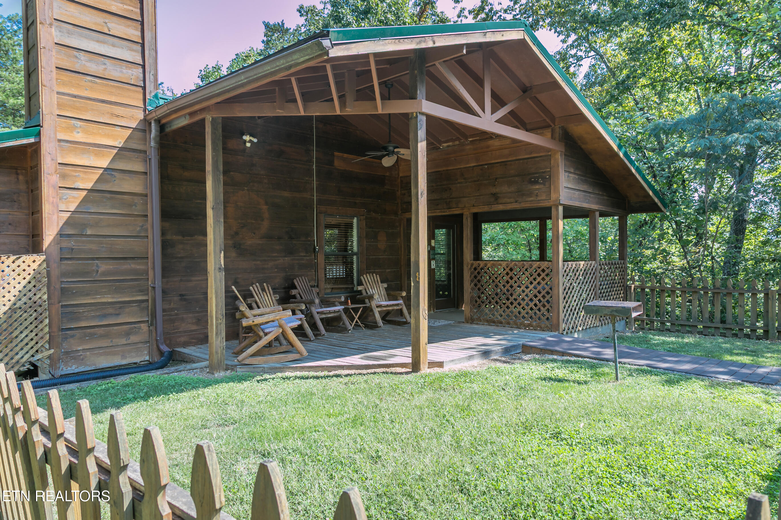 853 Lloyd Huskey Road Pigeon Forge TN 37863