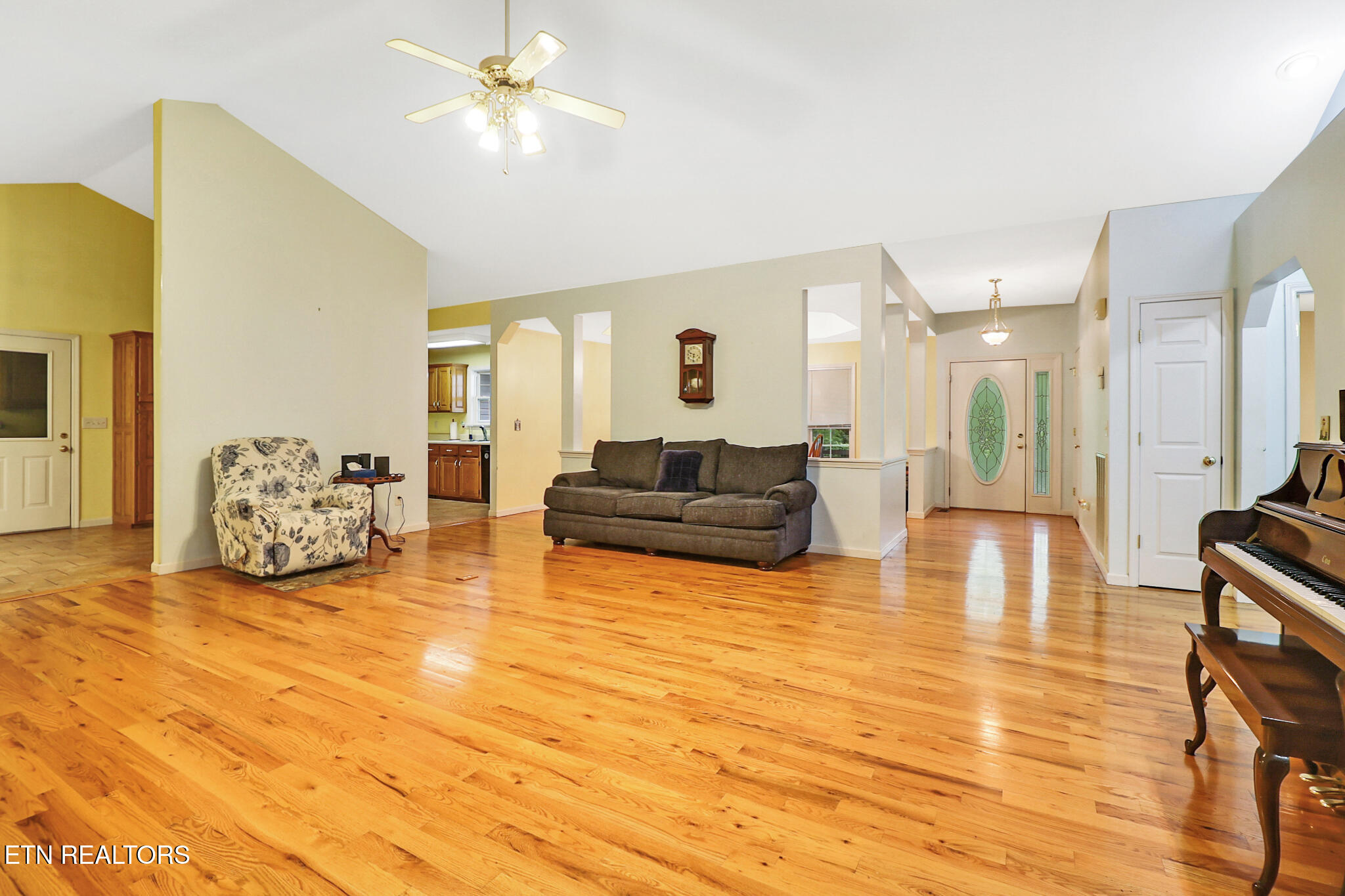 121 Laurelwood Lane Crossville TN 38555
