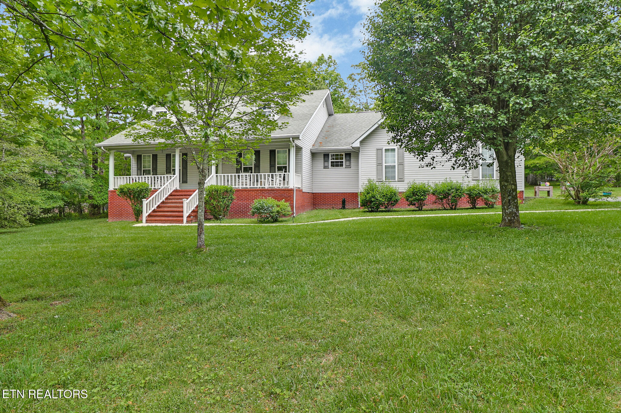 121 Laurelwood Lane Crossville TN 38555