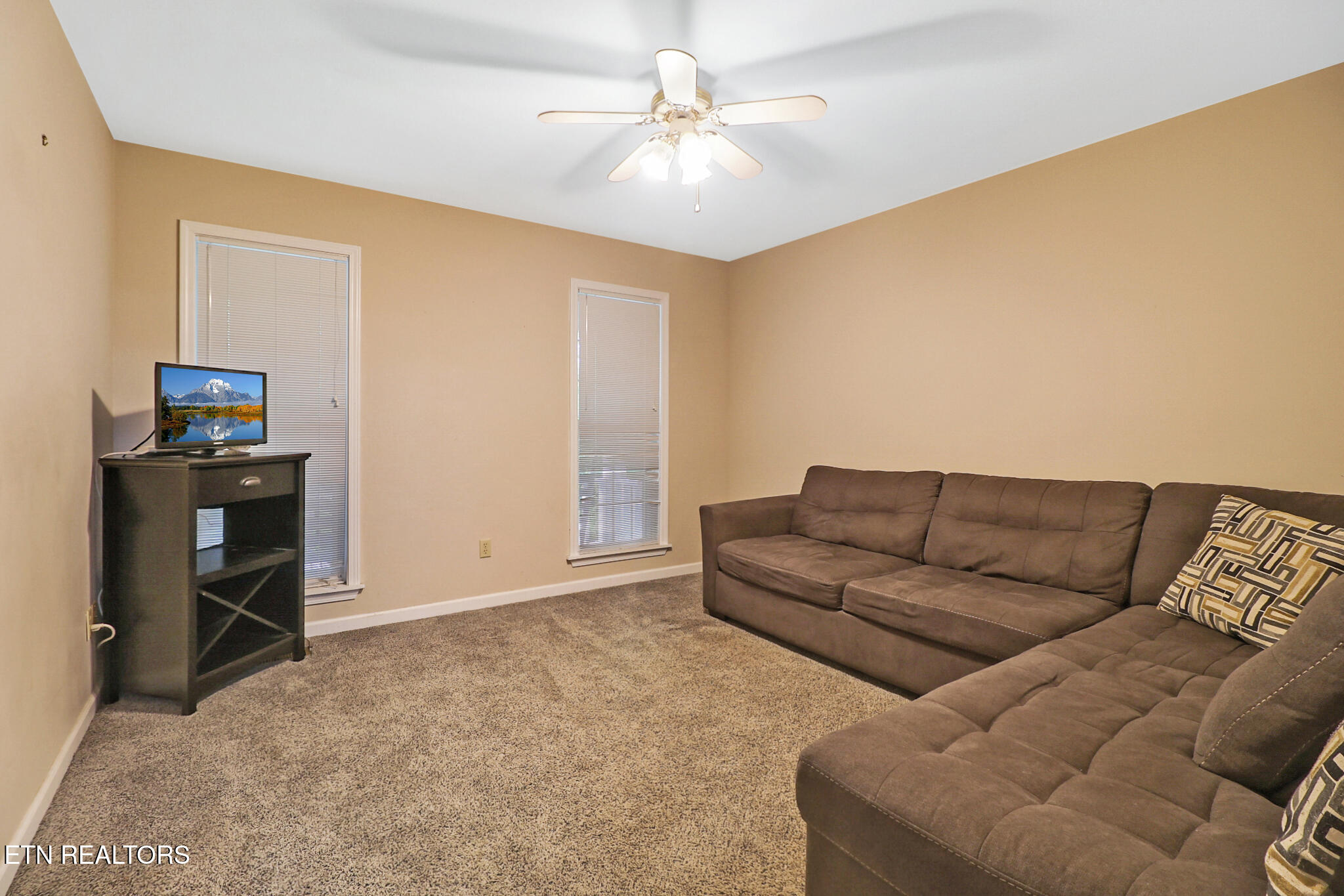 121 Laurelwood Lane Crossville TN 38555