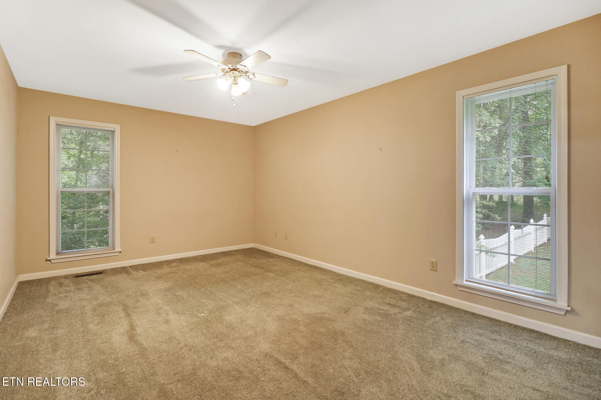 121 Laurelwood Lane Crossville TN 38555