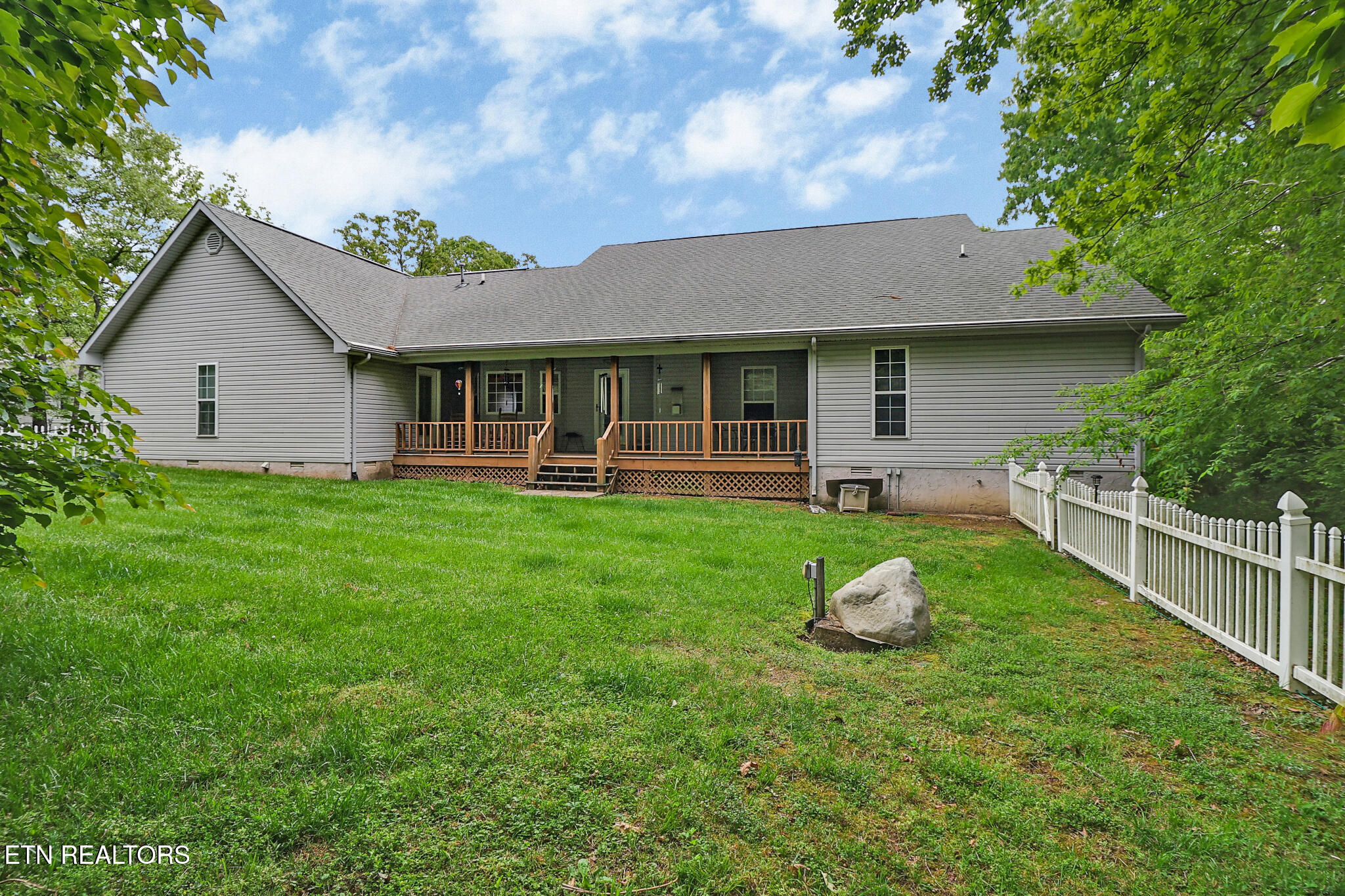 121 Laurelwood Lane Crossville TN 38555
