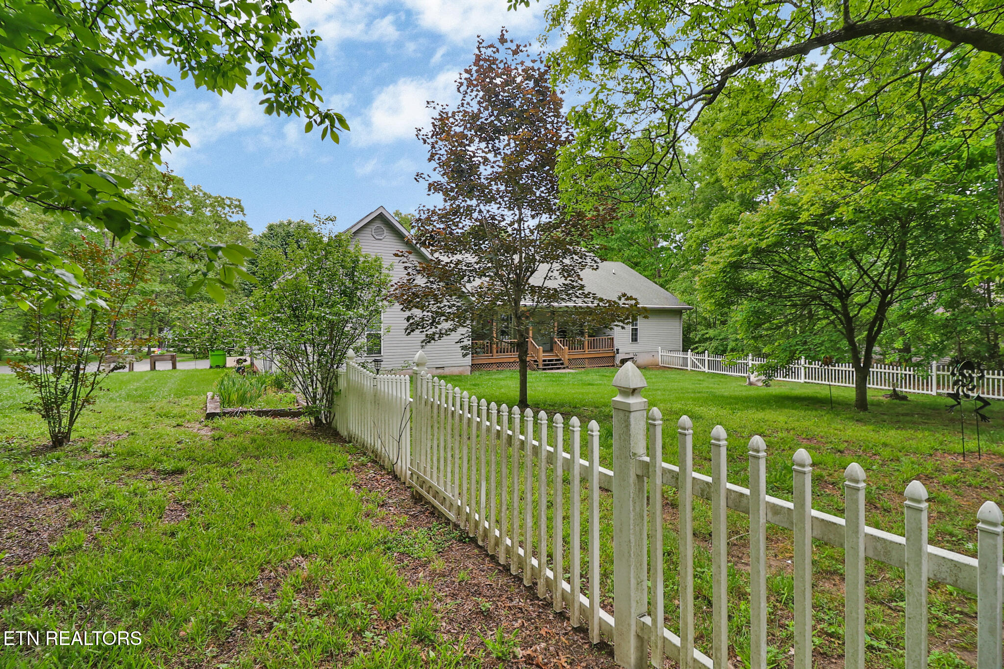 121 Laurelwood Lane Crossville TN 38555