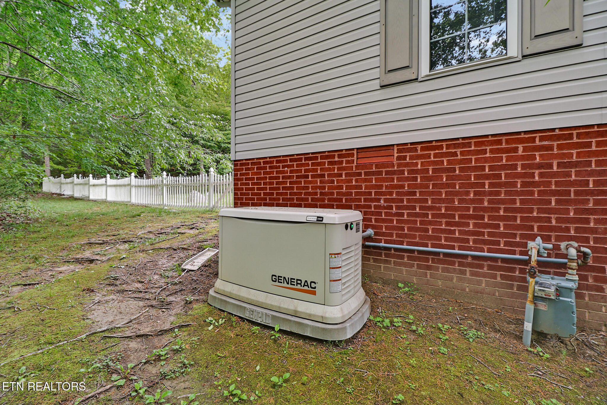 121 Laurelwood Lane Crossville TN 38555