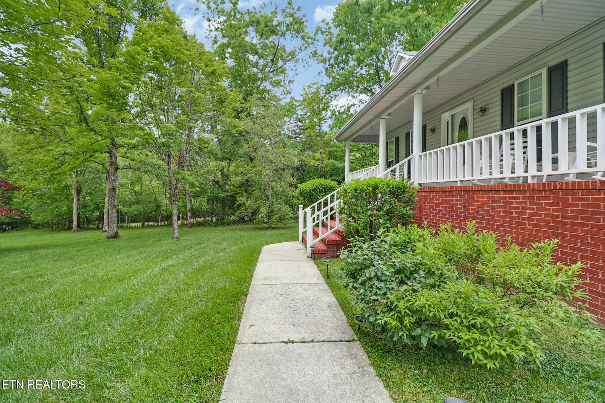 121 Laurelwood Lane Crossville TN 38555