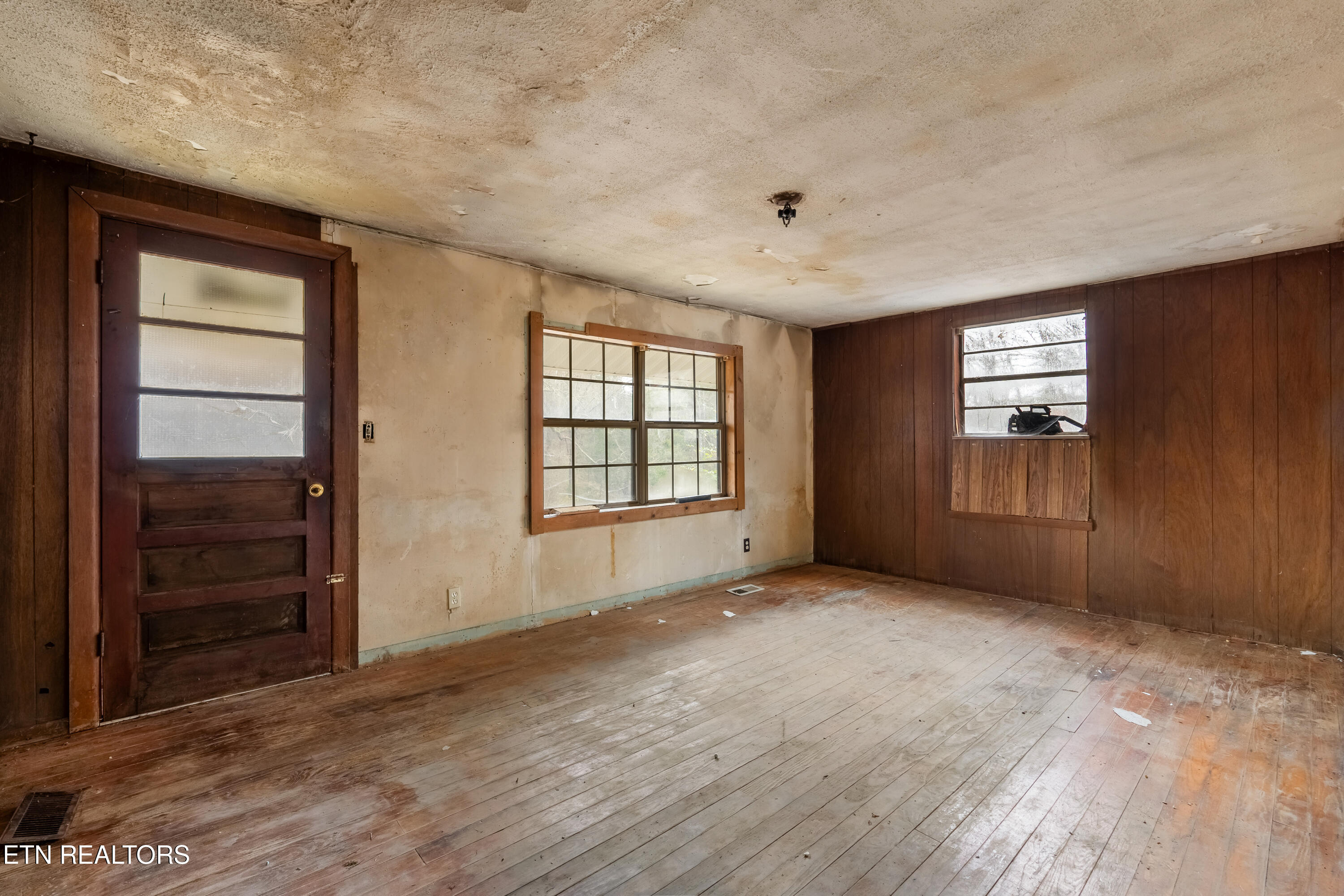 470 Riden Road Greenback TN 37742