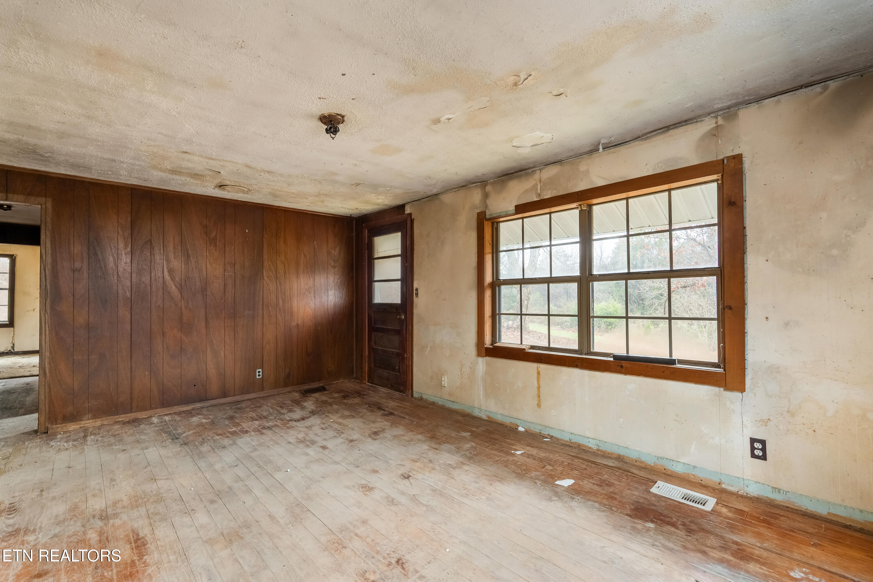 470 Riden Road Greenback TN 37742