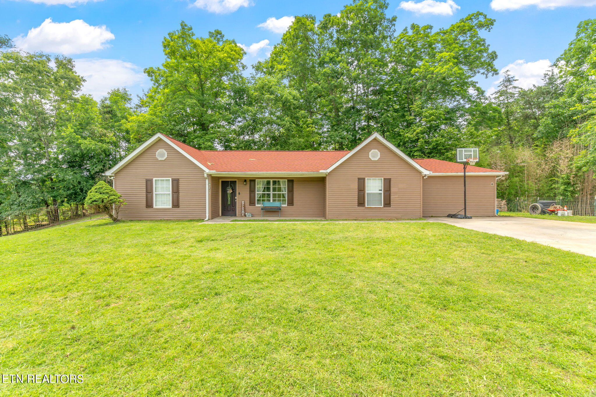 135 Buck Lane Maynardville TN 37807