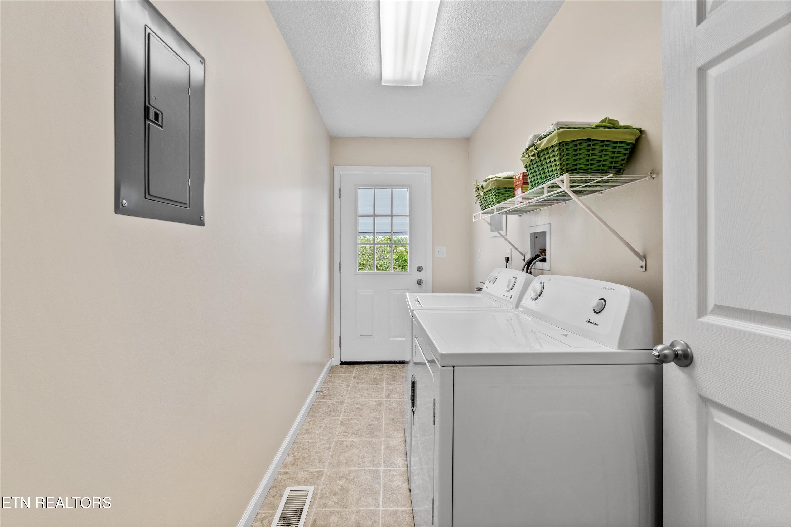 6304 New Hope Road Sweetwater TN 37874