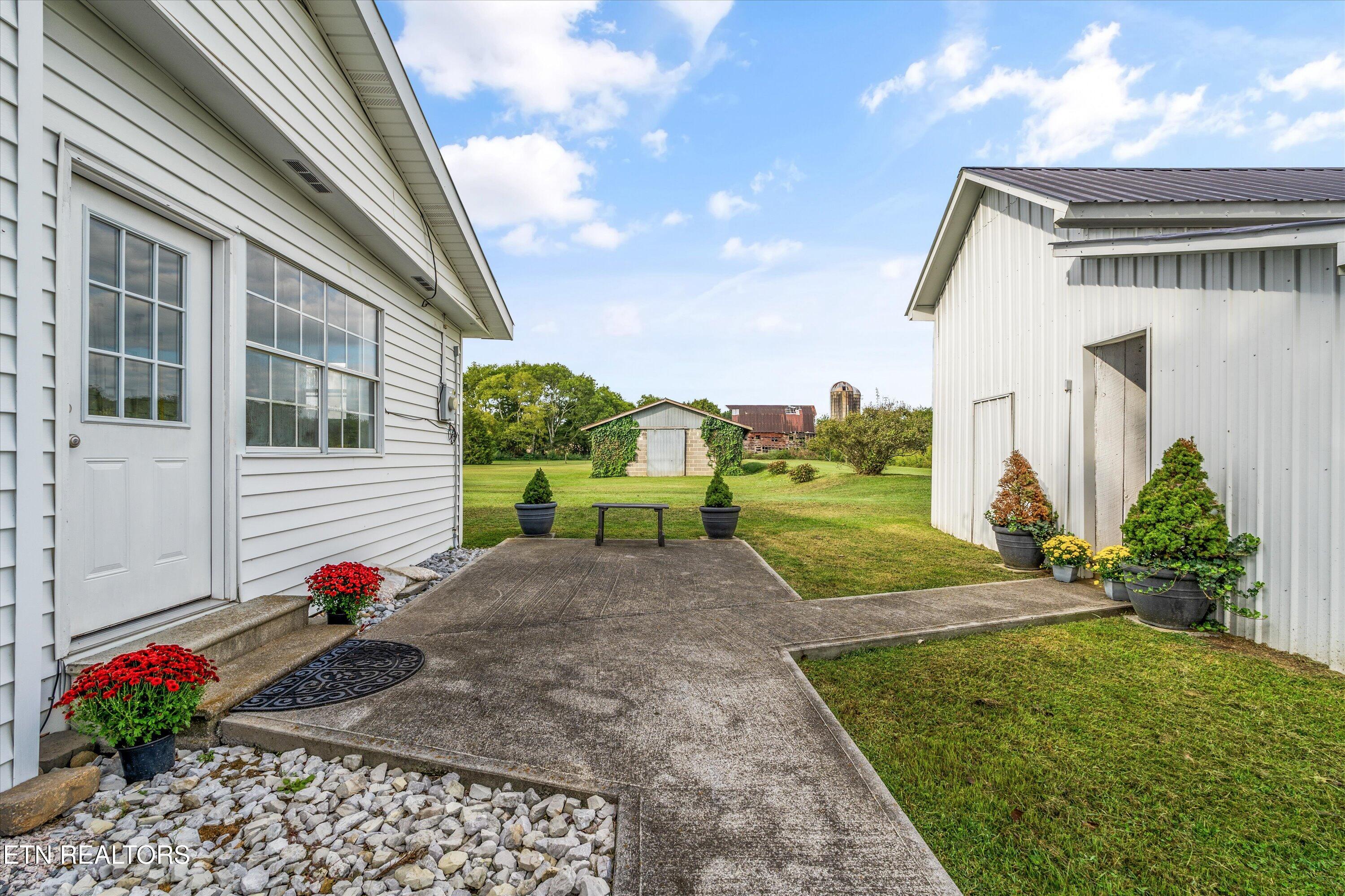 6304 New Hope Road Sweetwater TN 37874
