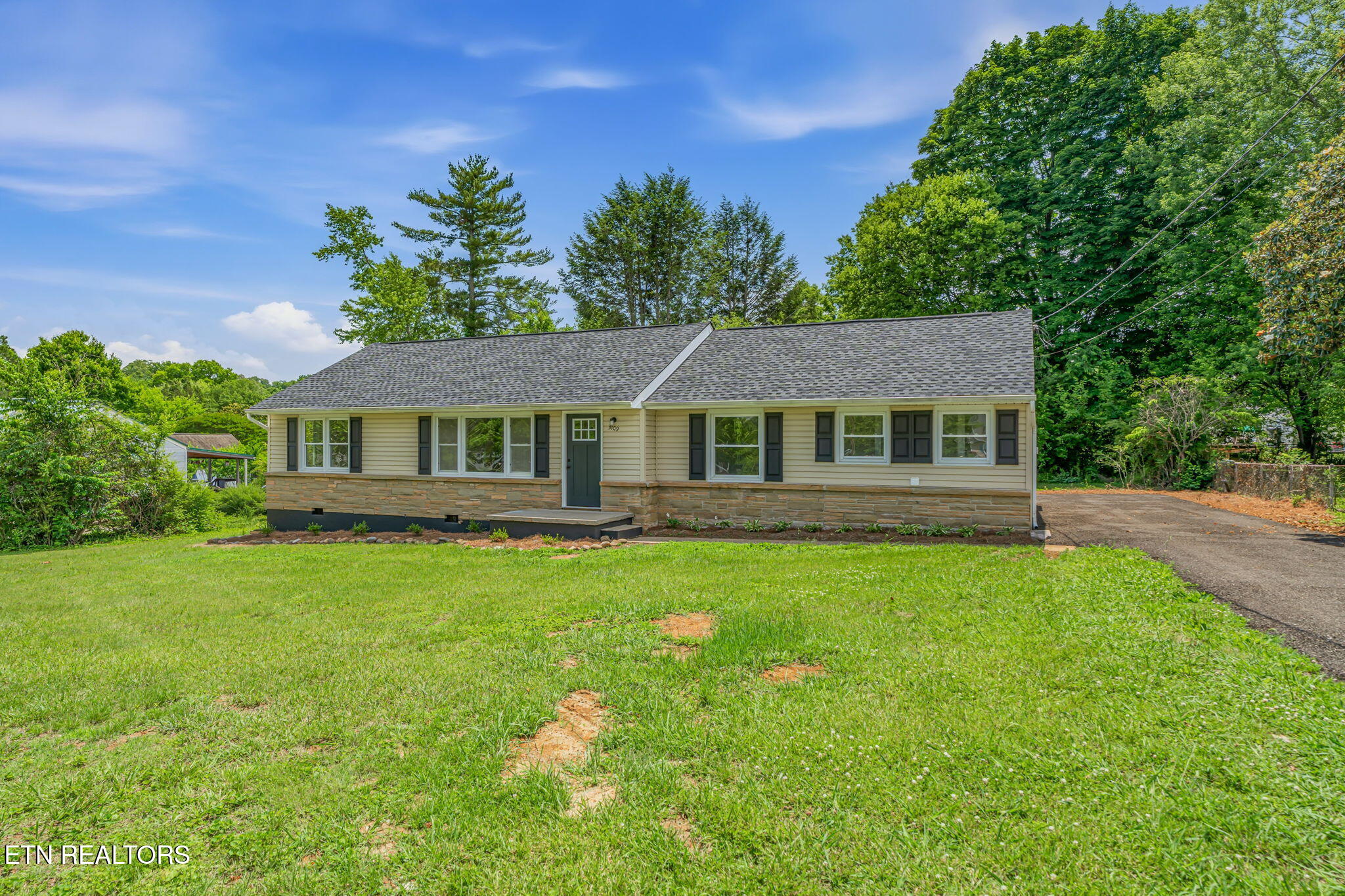 3109 Cross Valley Road Knoxville TN 37917