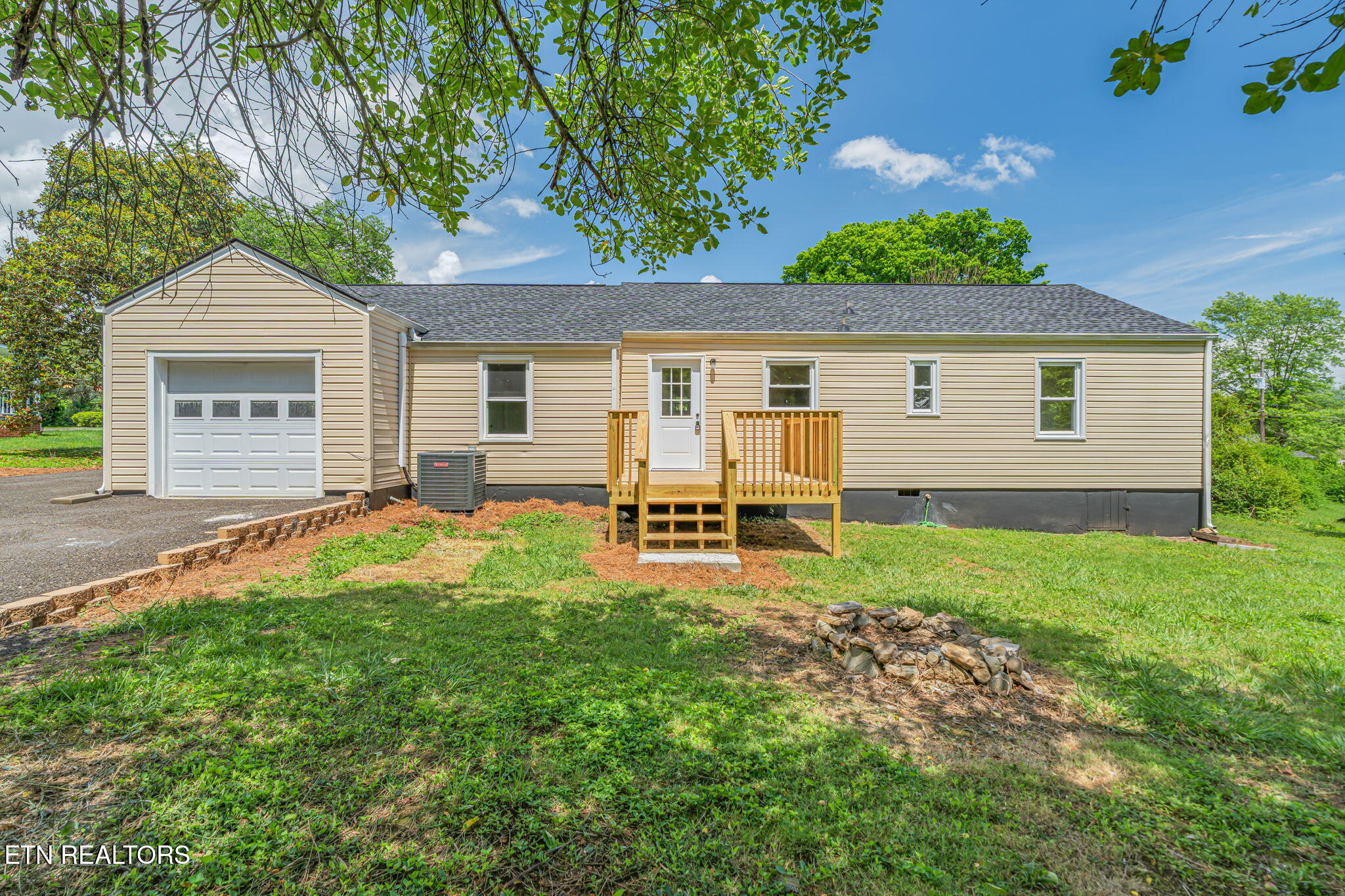 3109 Cross Valley Road Knoxville TN 37917