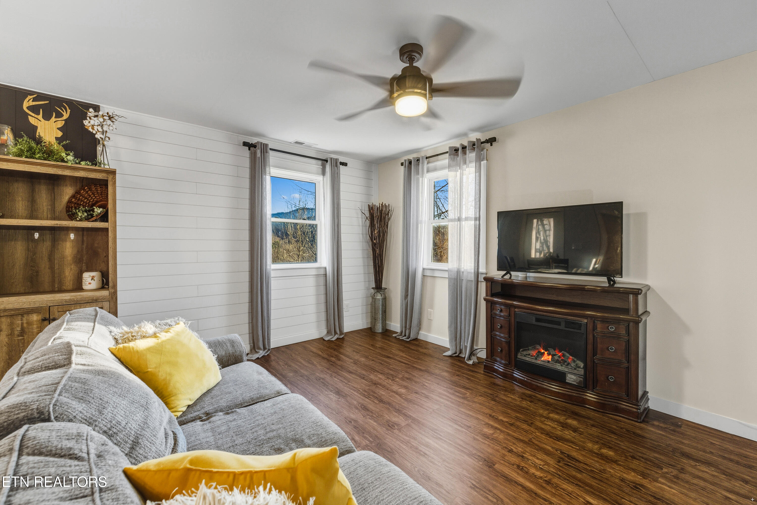 835 Perry Drive Gatlinburg TN 37738